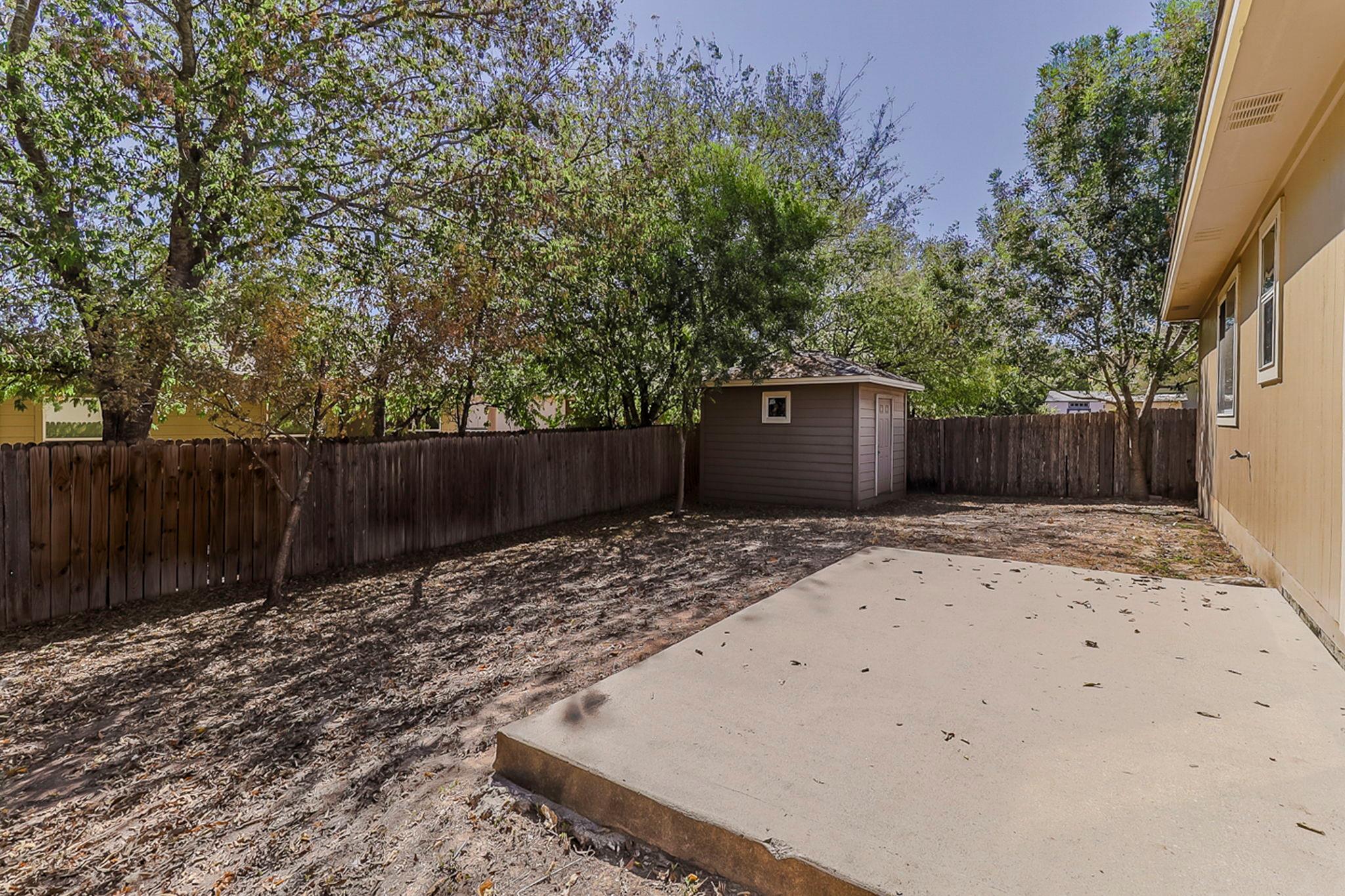 216 Fall Creek Dr, Kyle, TX 78640