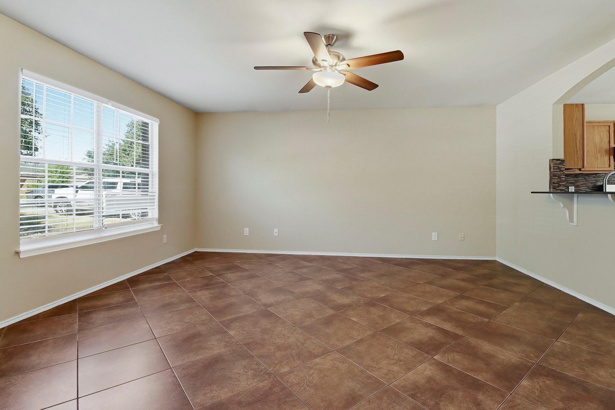 216 Fall Creek Dr, Kyle, TX 78640