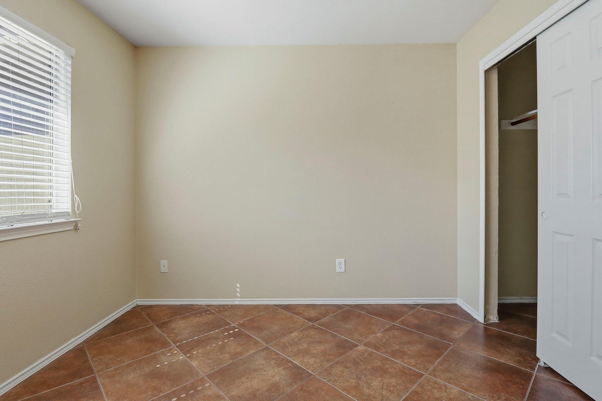 216 Fall Creek Dr, Kyle, TX 78640