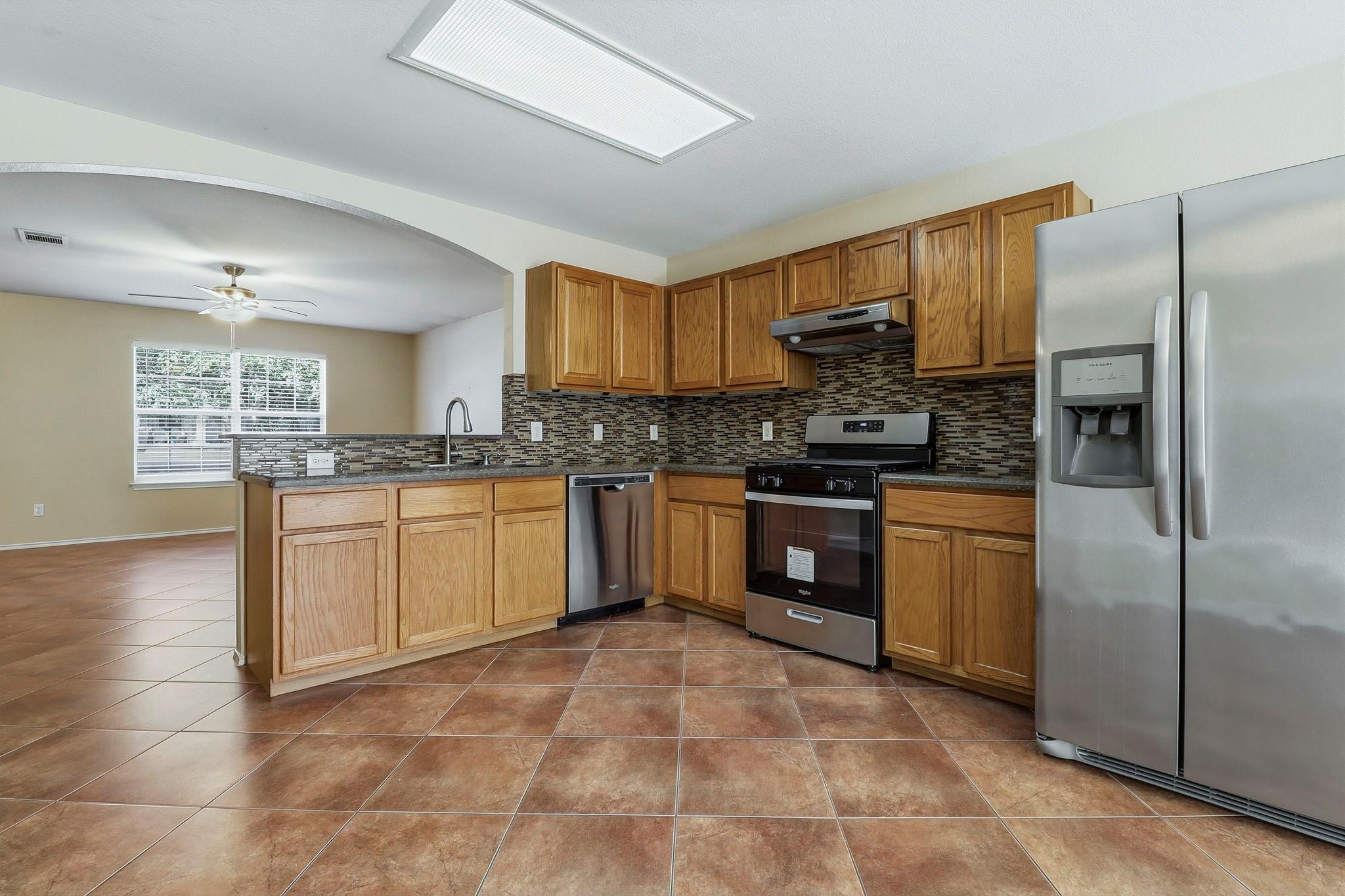 216 Fall Creek Dr, Kyle, TX 78640