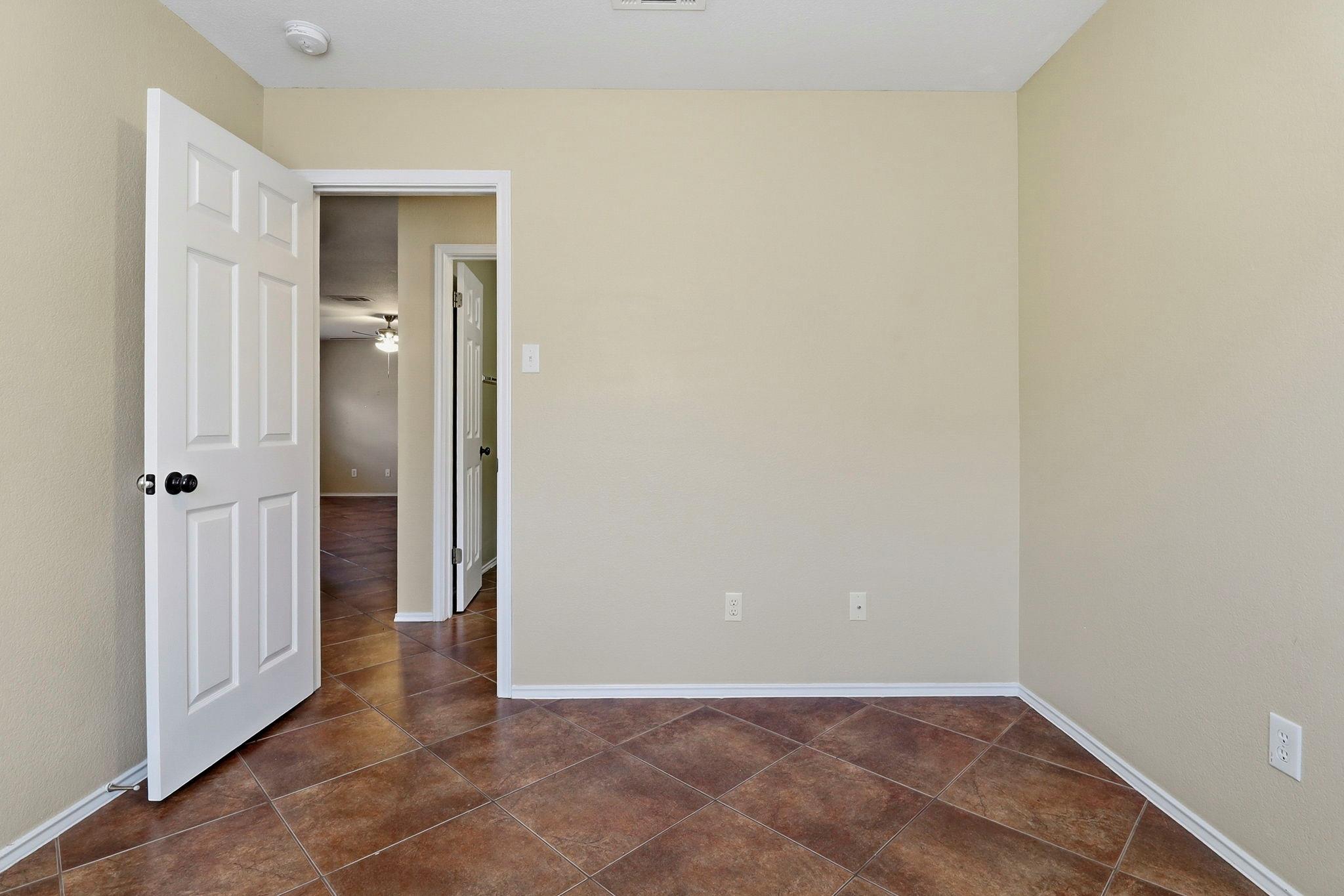 216 Fall Creek Dr, Kyle, TX 78640