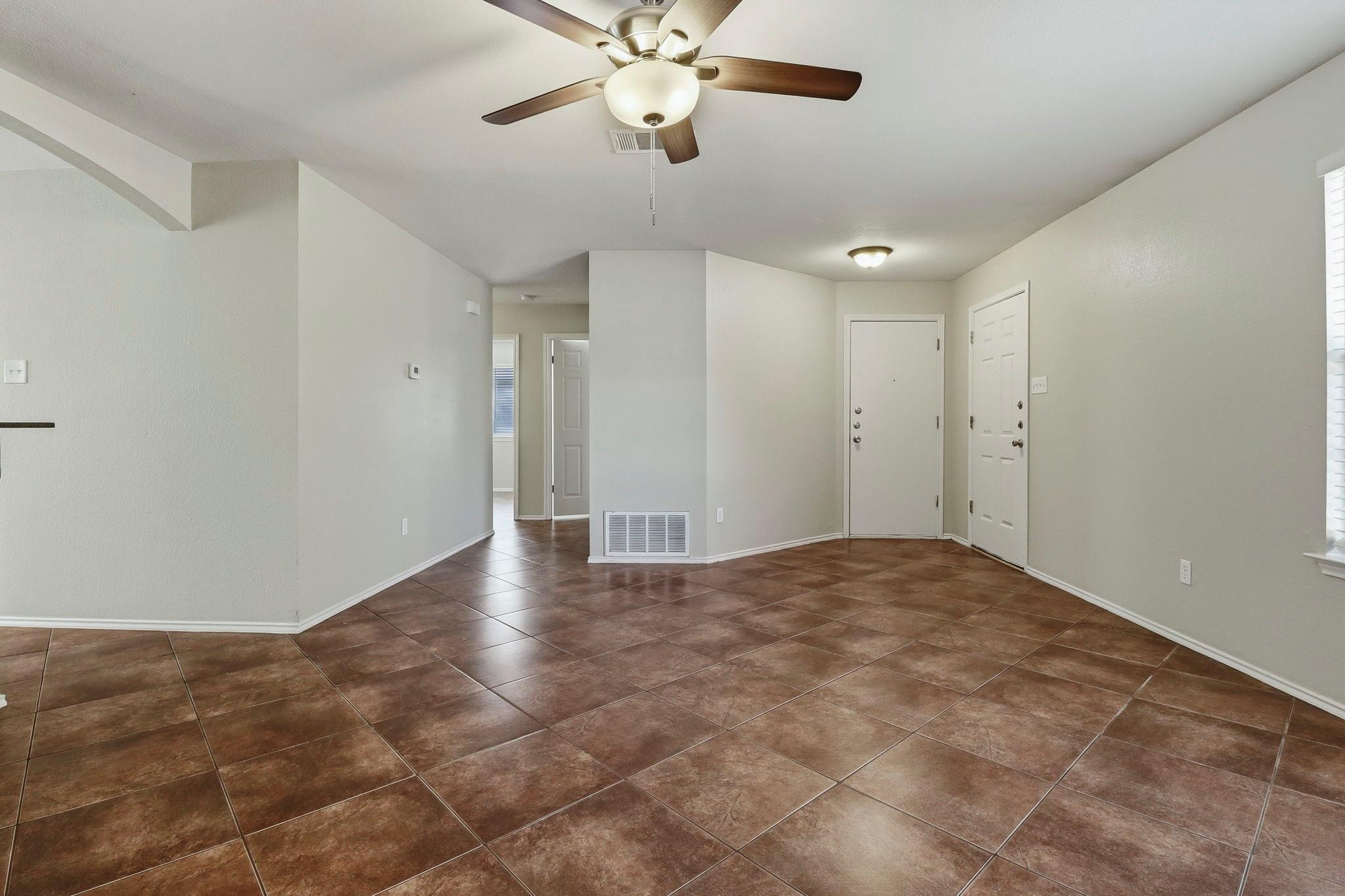 216 Fall Creek Dr, Kyle, TX 78640