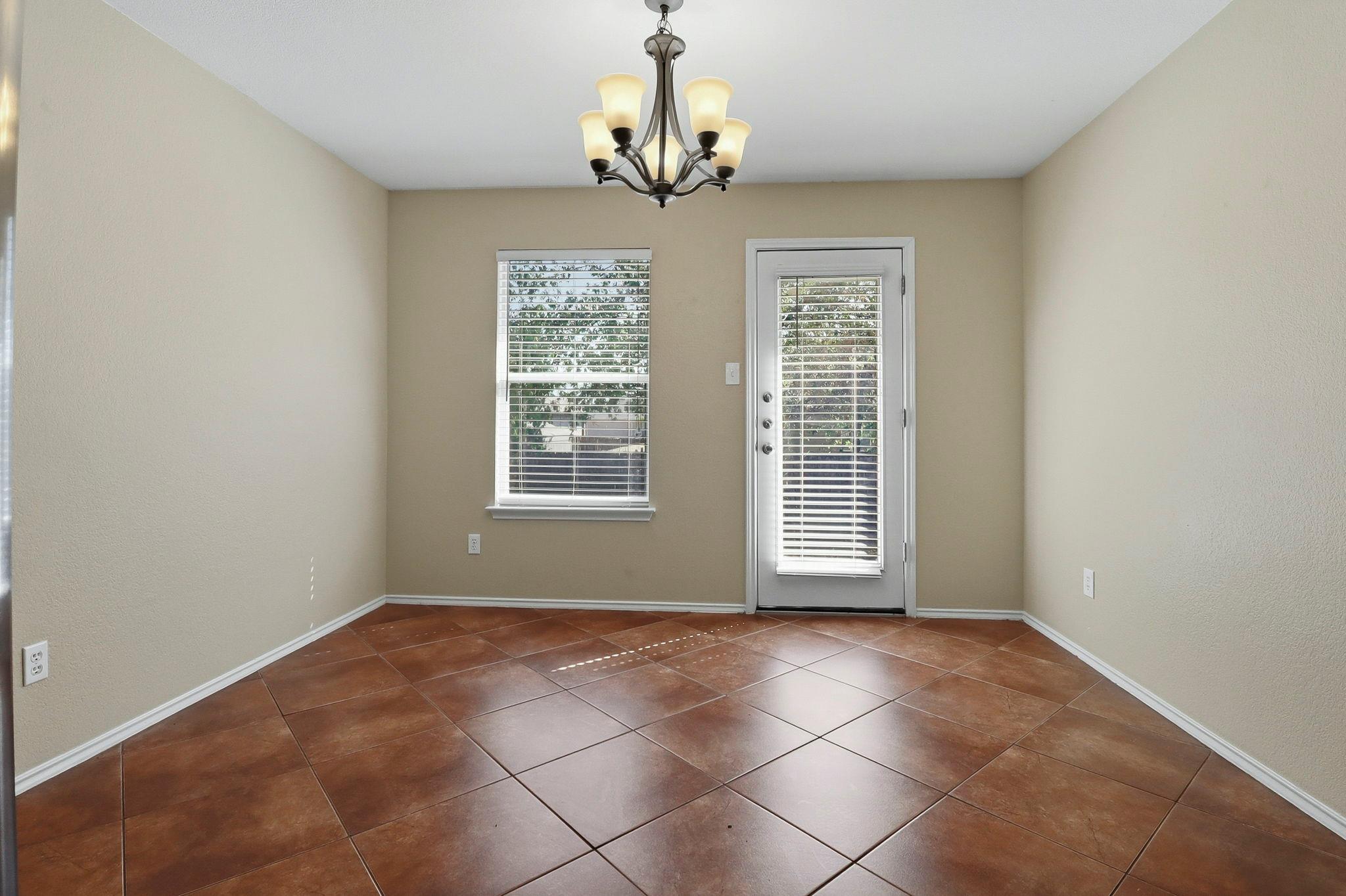 216 Fall Creek Dr, Kyle, TX 78640