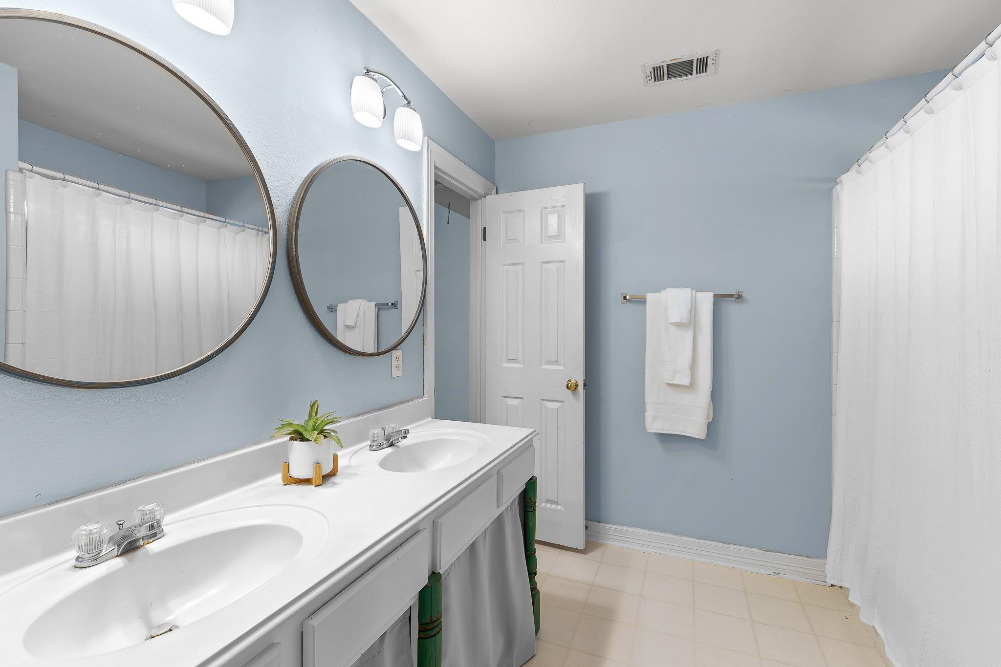 305 River Ridge Dr, Georgetown, TX 78628