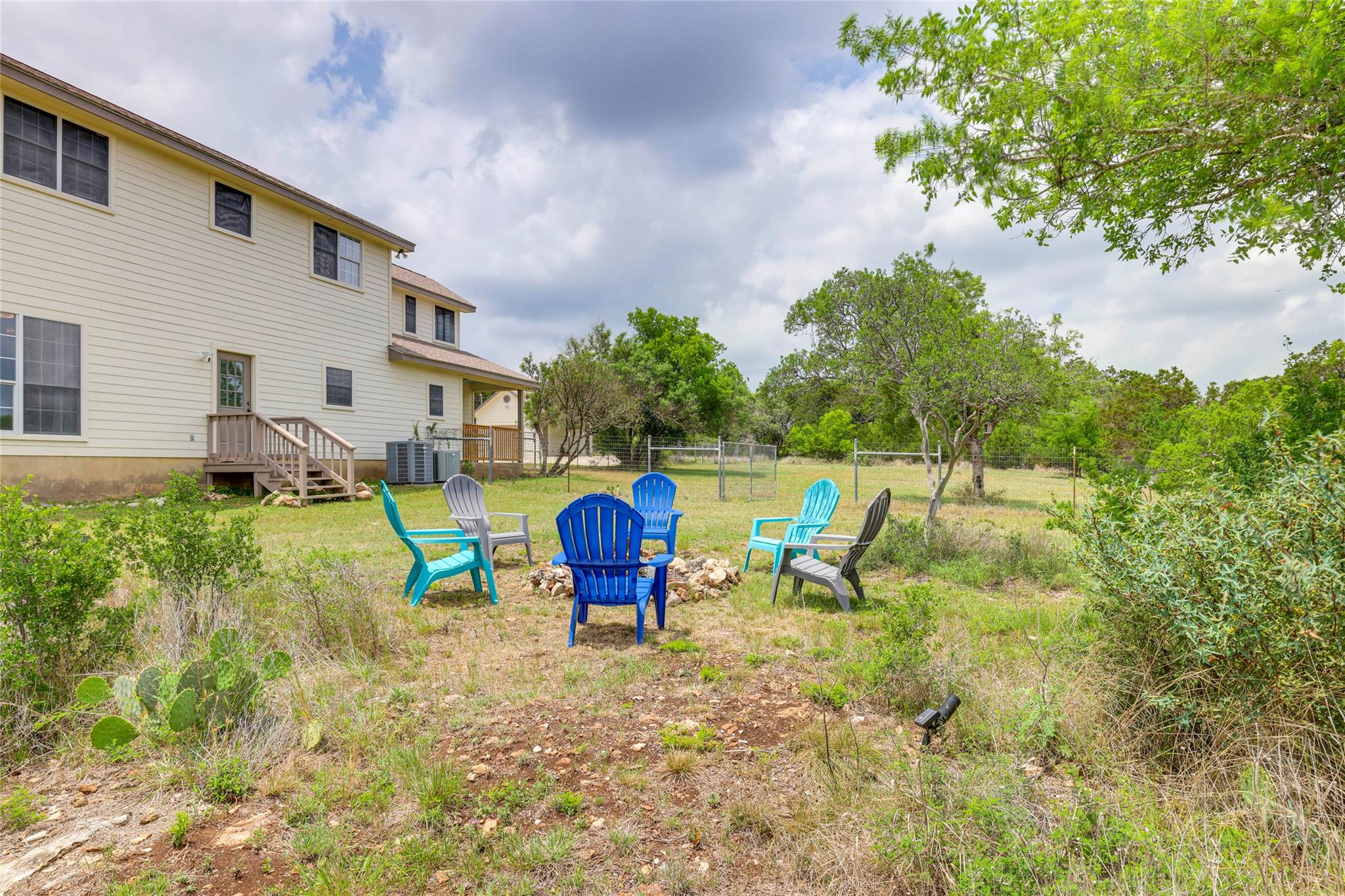 109 Rimrock Ln, San Marcos, TX 78666