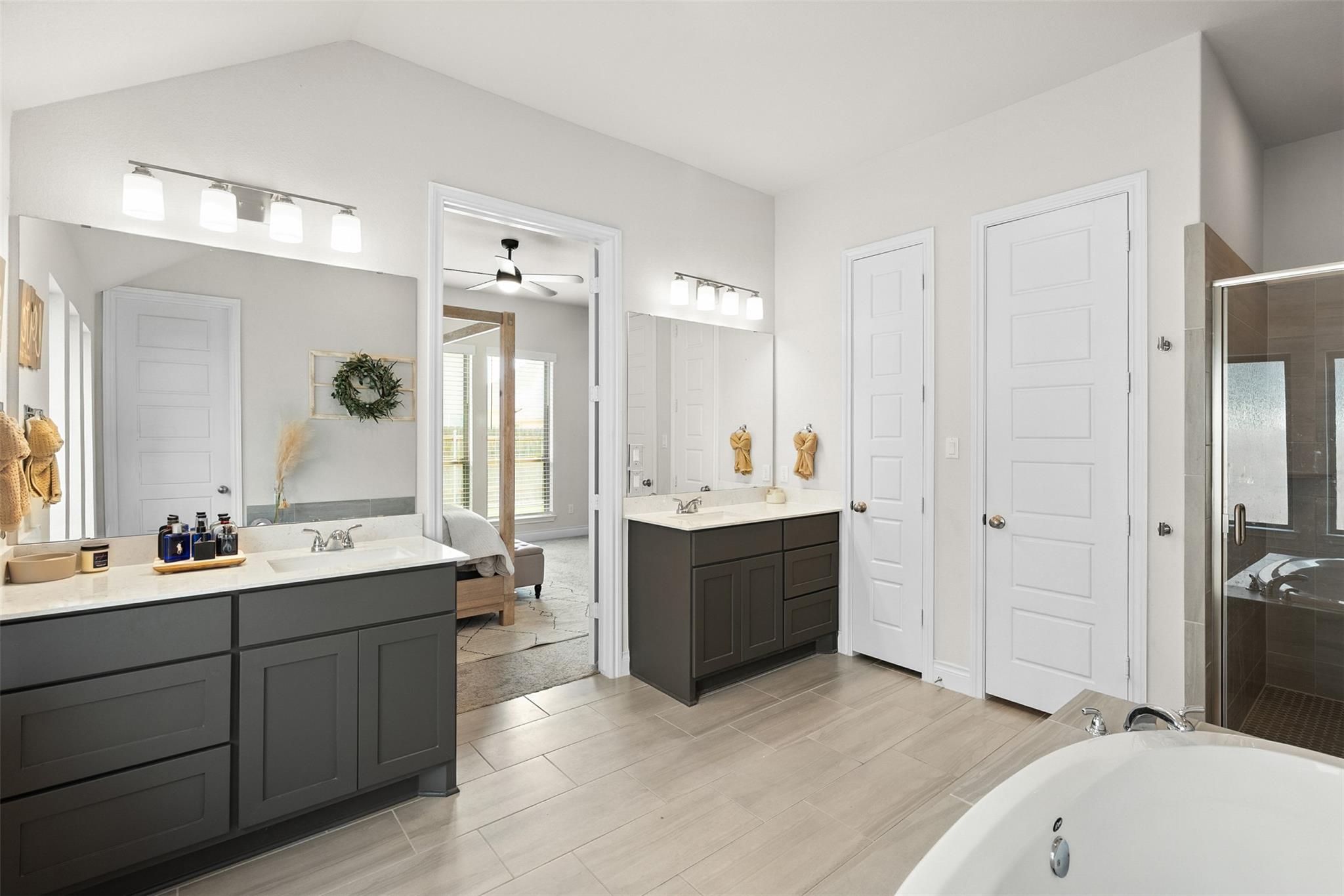 512 Monrovia Ct, Liberty Hill, TX 78642