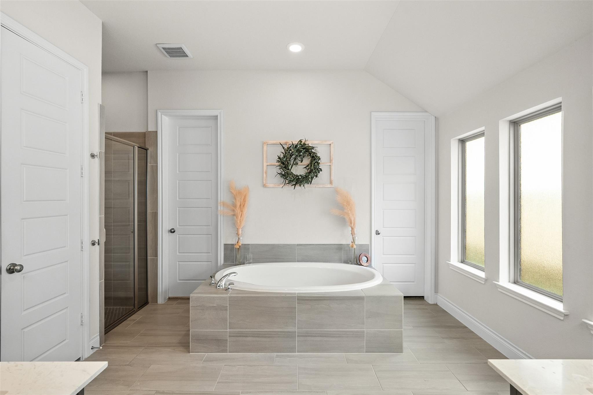 512 Monrovia Ct, Liberty Hill, TX 78642