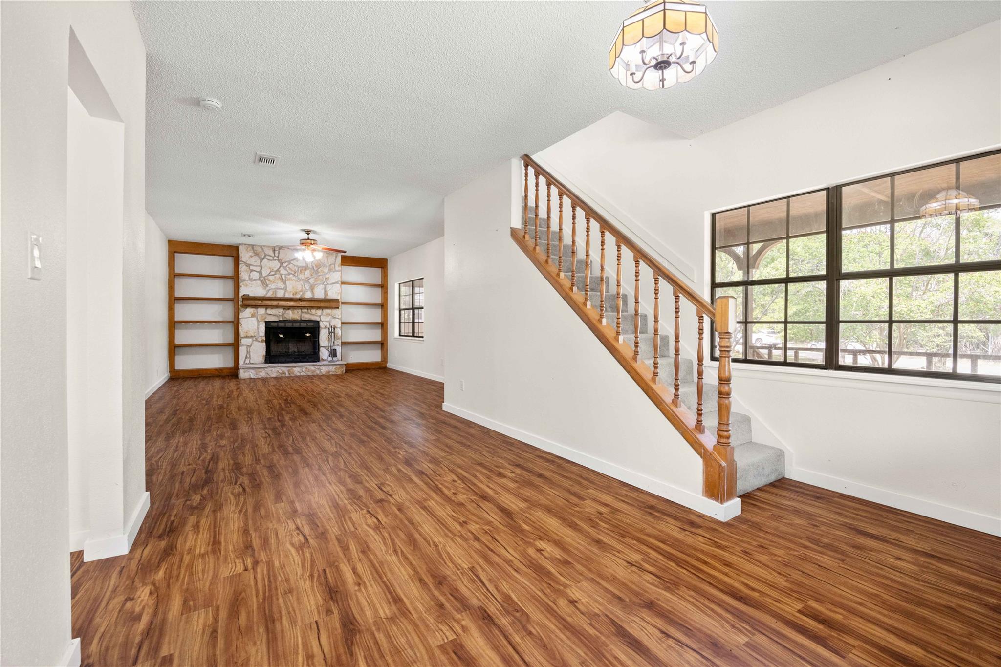 39 La Buena Vista Dr, Wimberley, TX 78676