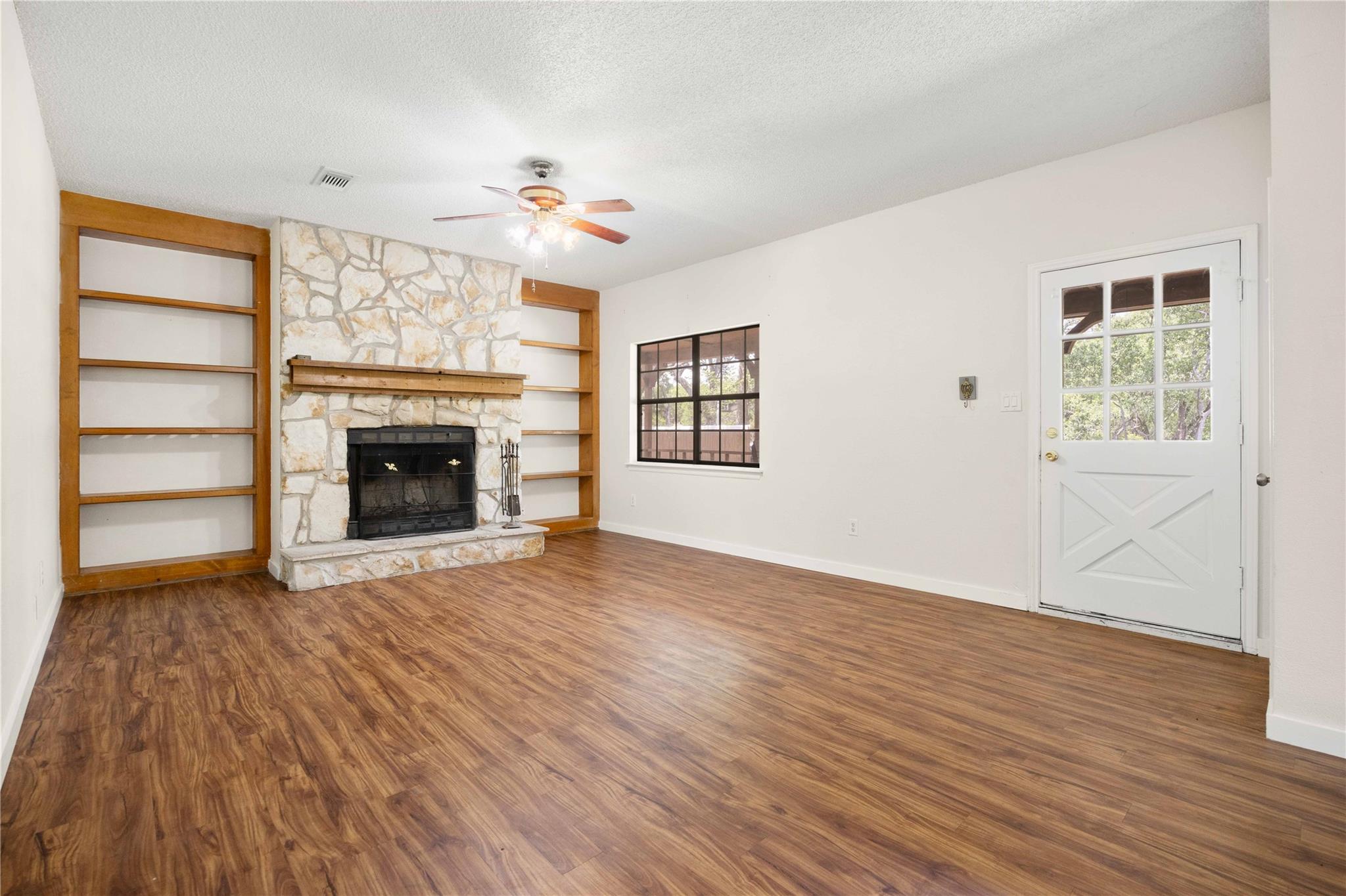 39 La Buena Vista Dr, Wimberley, TX 78676