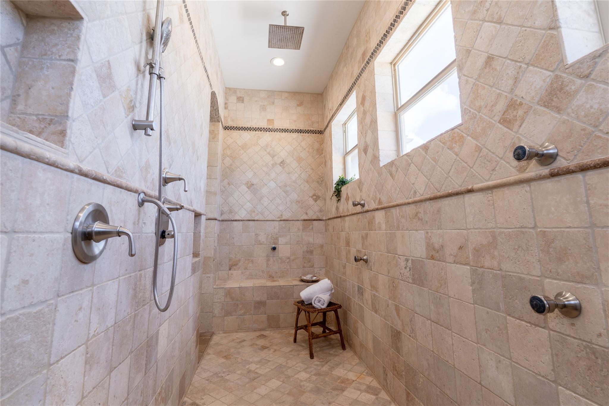 724 Chama Trce, Dripping Springs, TX 78620