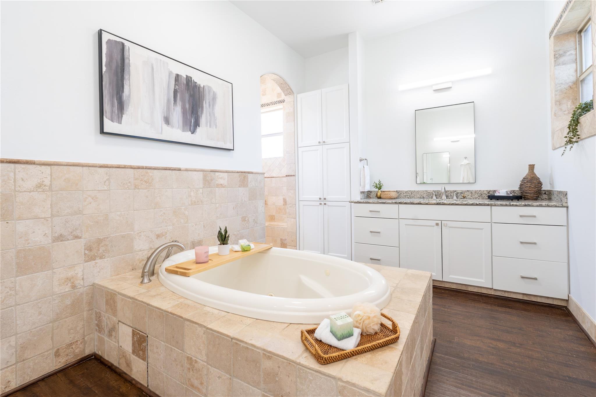 724 Chama Trce, Dripping Springs, TX 78620