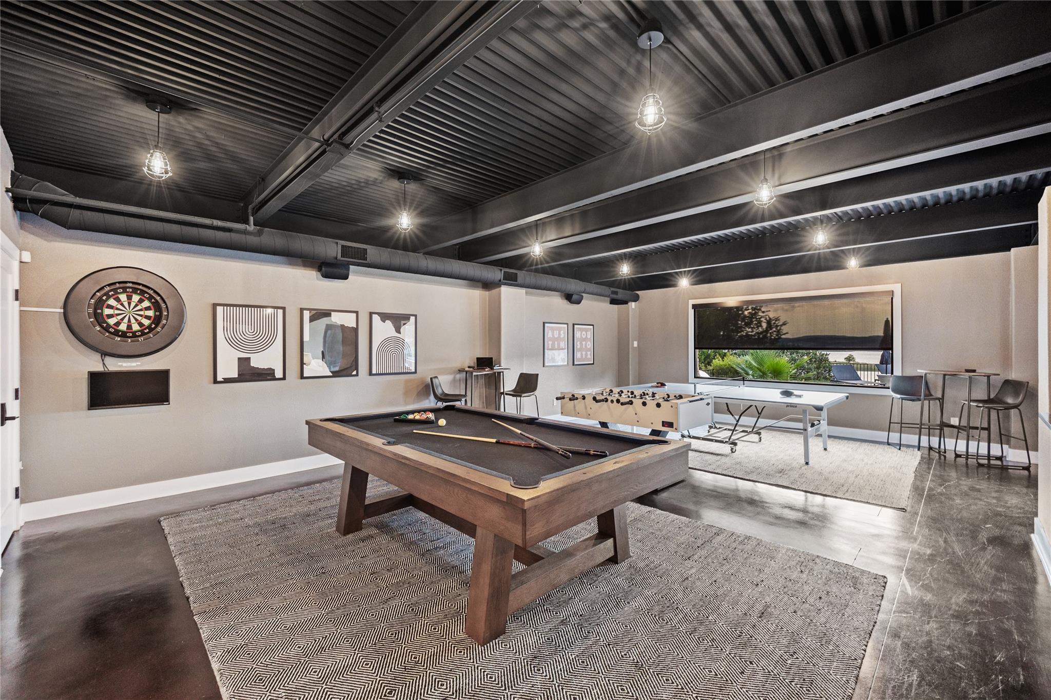 516 Deckhouse Dr, Point Venture, TX 78645