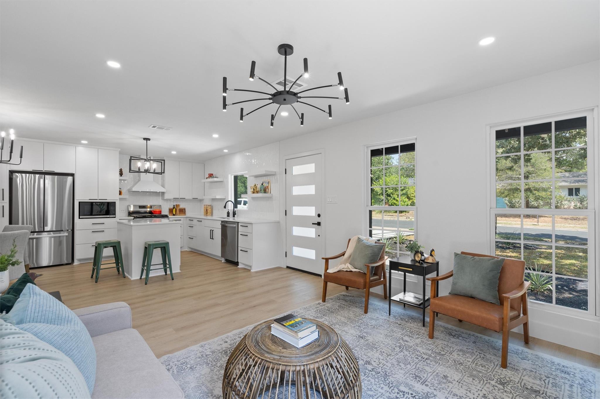 903 Cardiff Dr, Austin, TX 78745