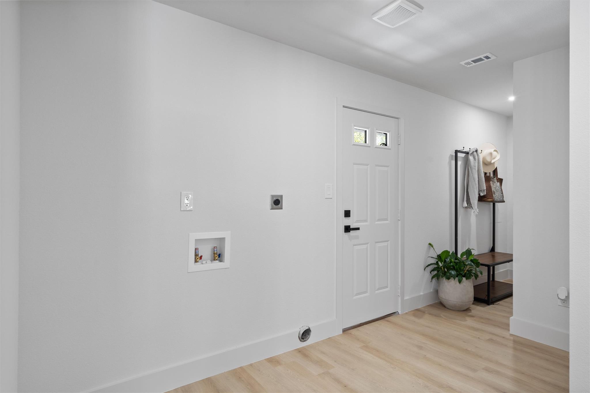 903 Cardiff Dr, Austin, TX 78745