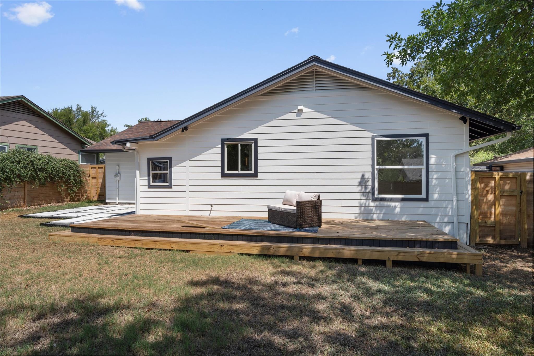 903 Cardiff Dr, Austin, TX 78745