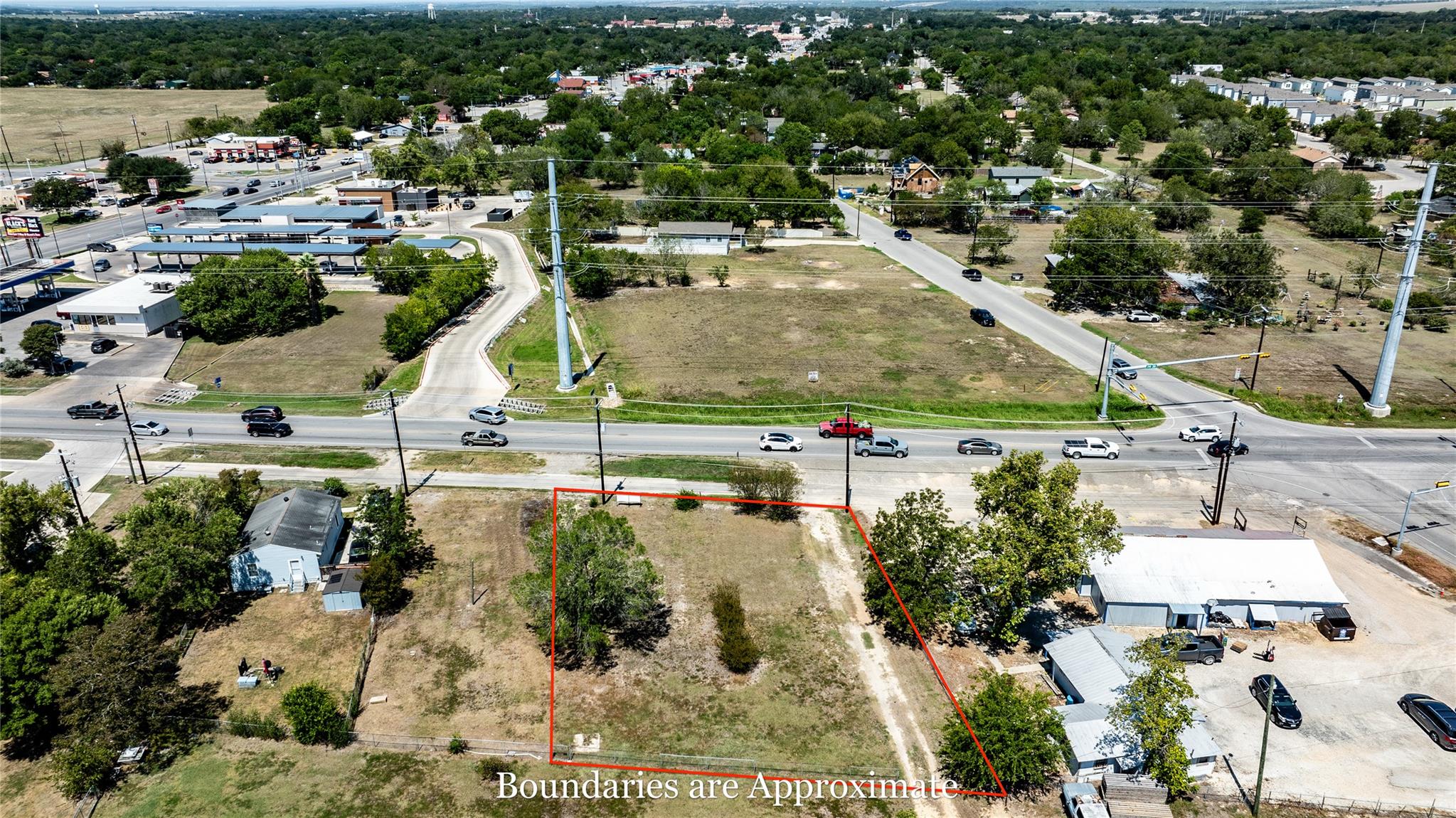 300 Blackjack St, Lockhart, TX 78644