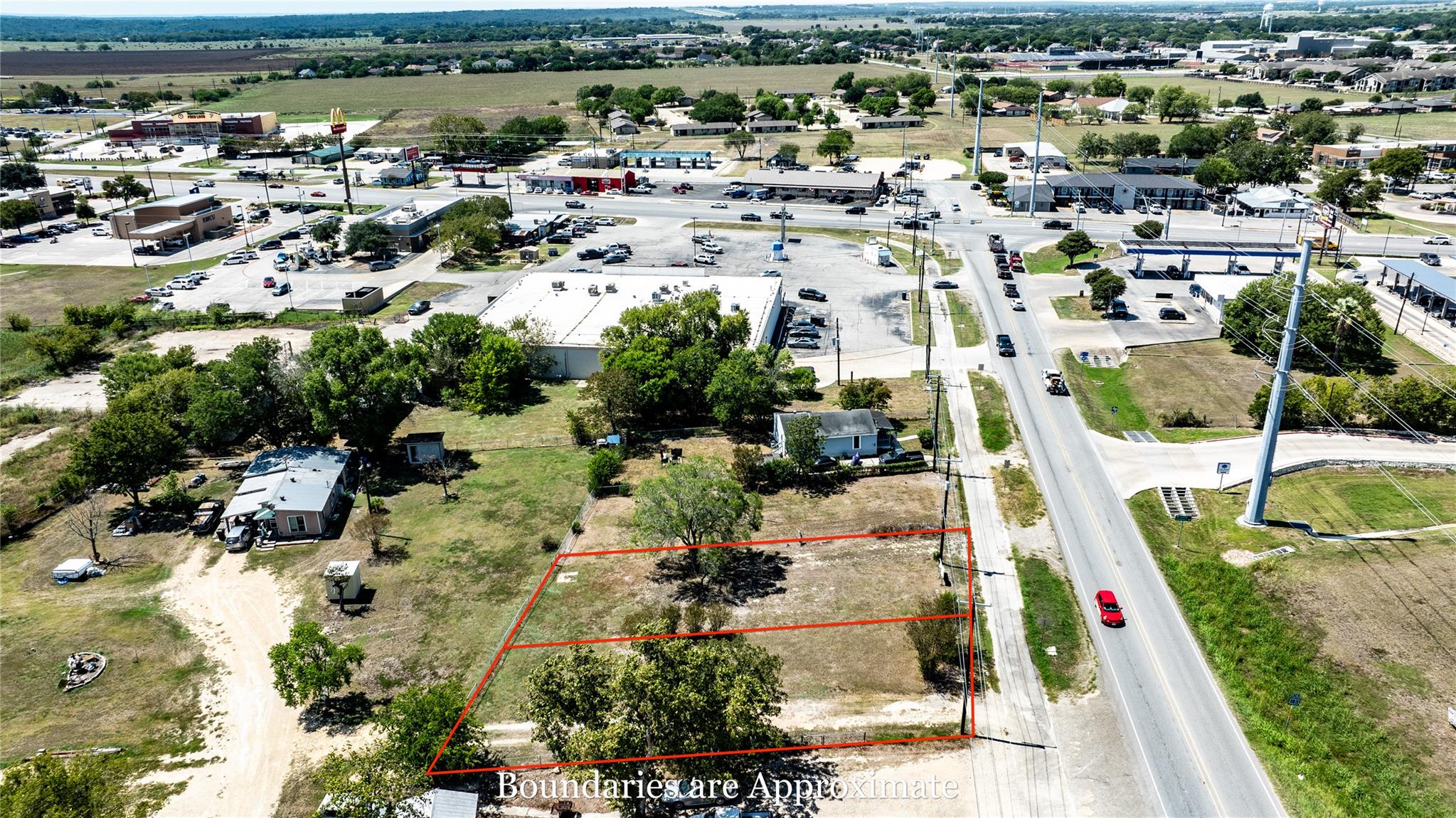 300 Blackjack St, Lockhart, TX 78644