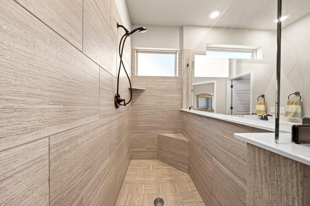 1220 Loma Rnch, New Braunfels, TX 78132