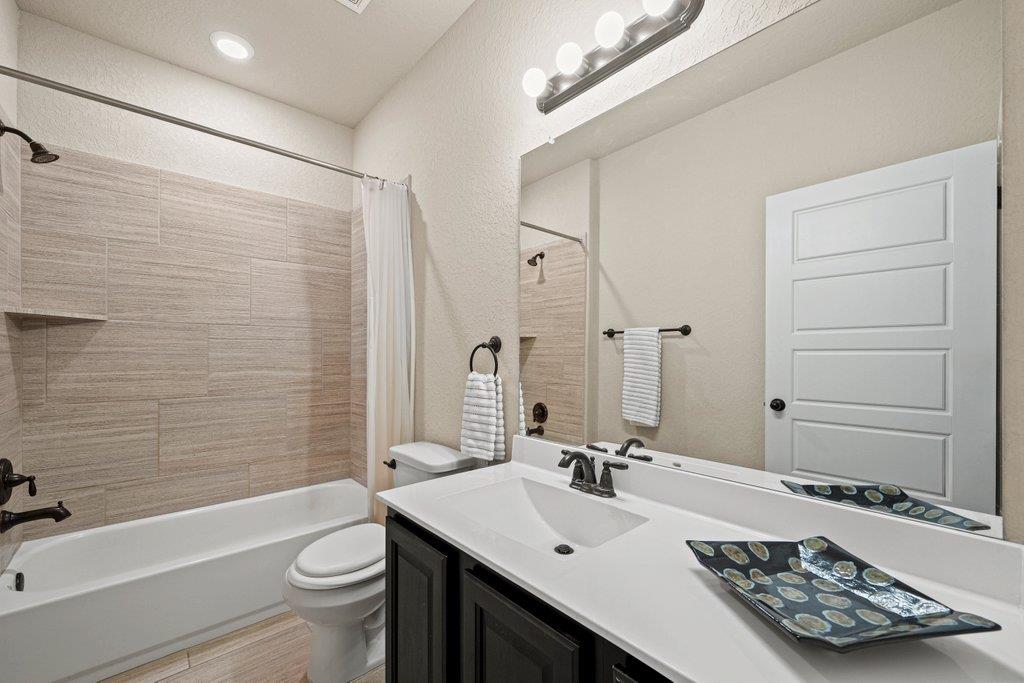 1220 Loma Rnch, New Braunfels, TX 78132