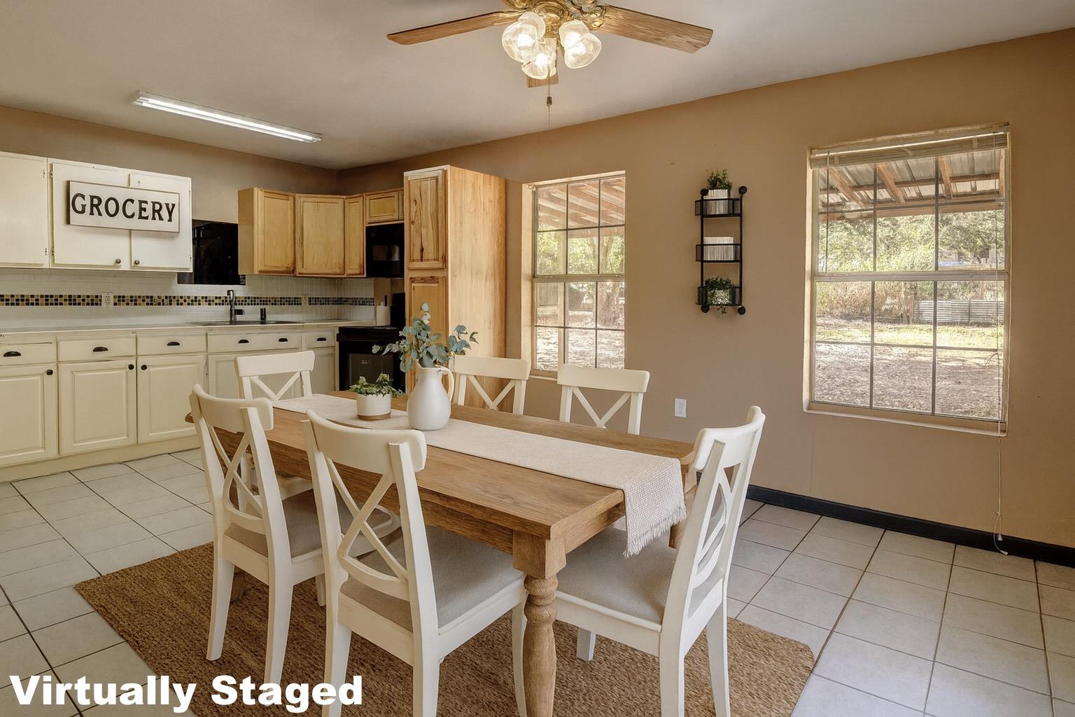 176 Lacy Dr, Elgin, TX 78621