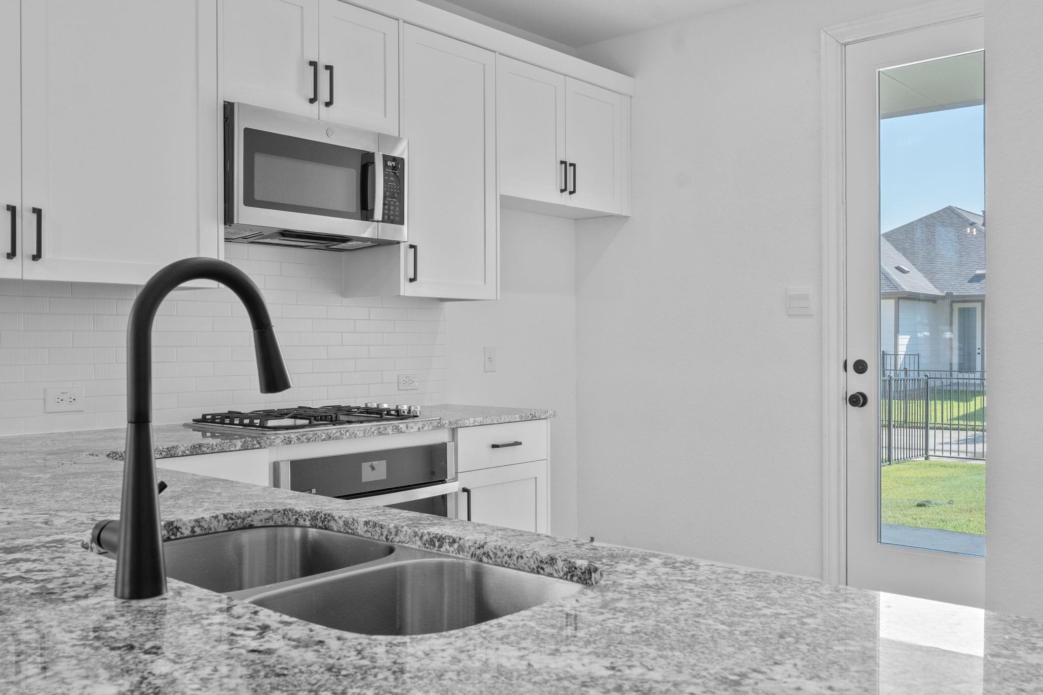 321 Orleanian Dr, Buda, TX 78610