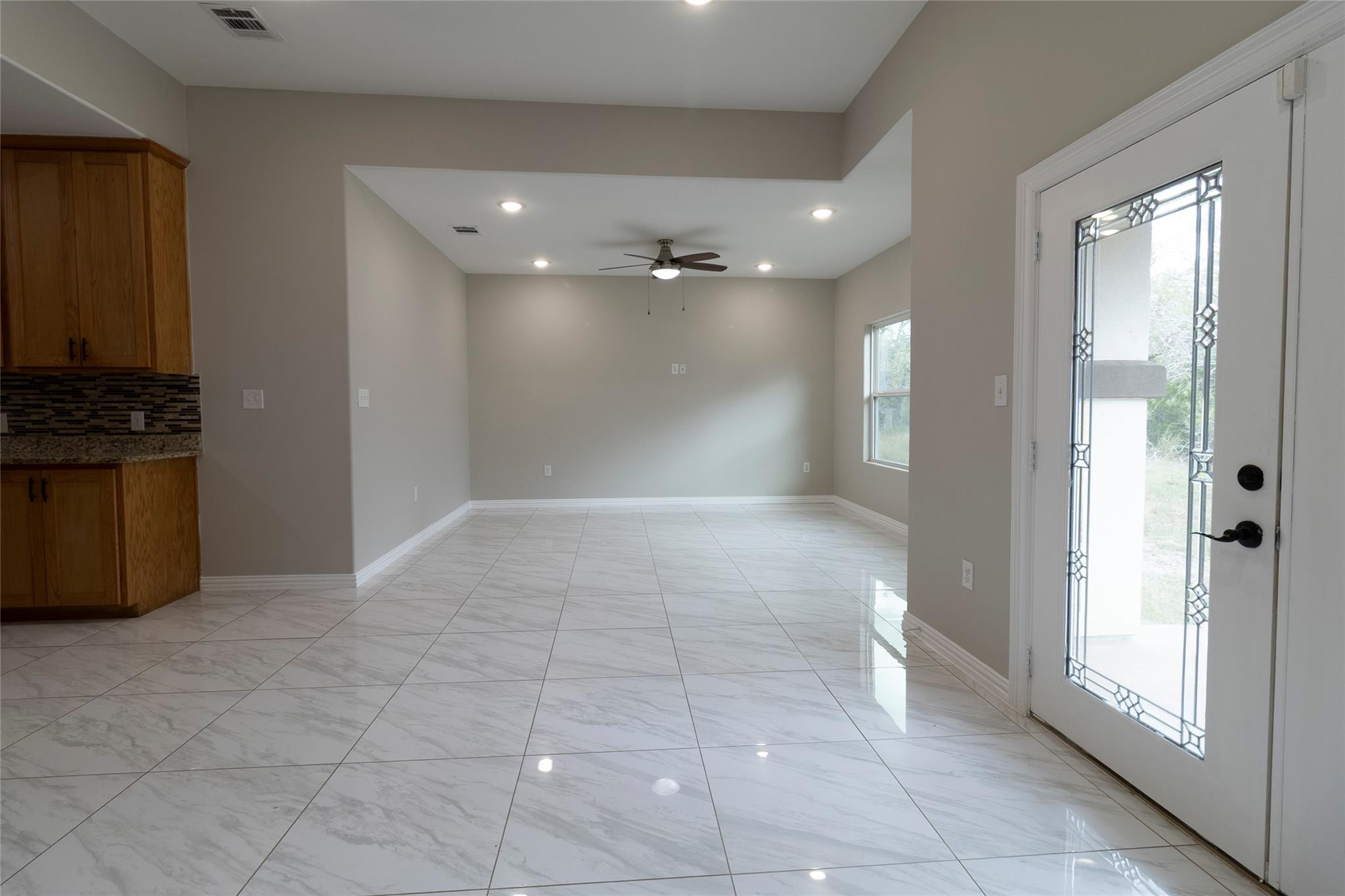 1261 Fm 20, Cedar Creek, TX 78612