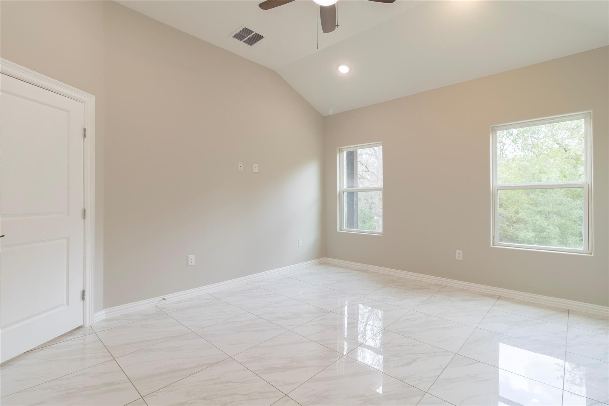 1261 Fm 20, Cedar Creek, TX 78612