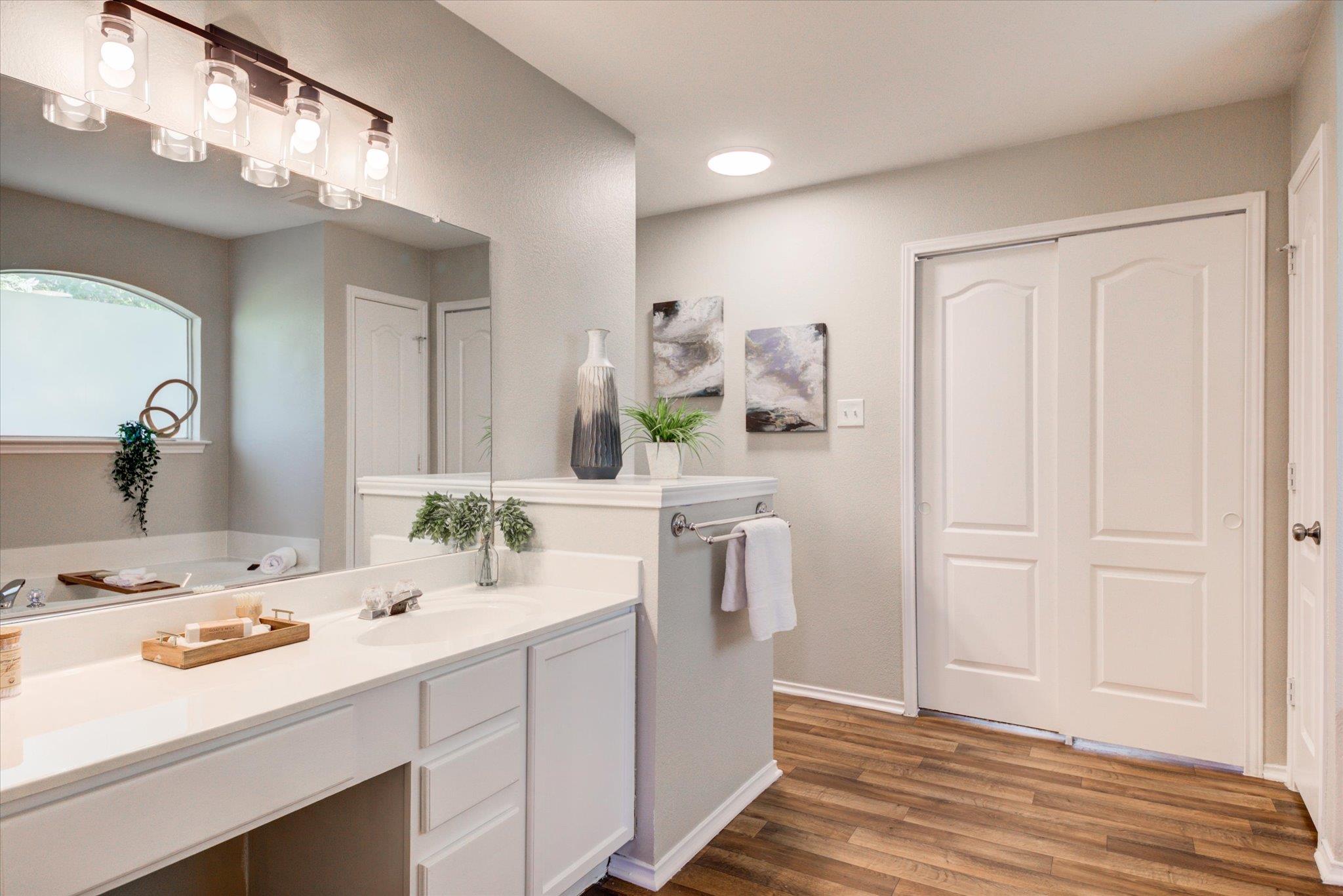 1602 Diana Dr, Round Rock, TX 78664