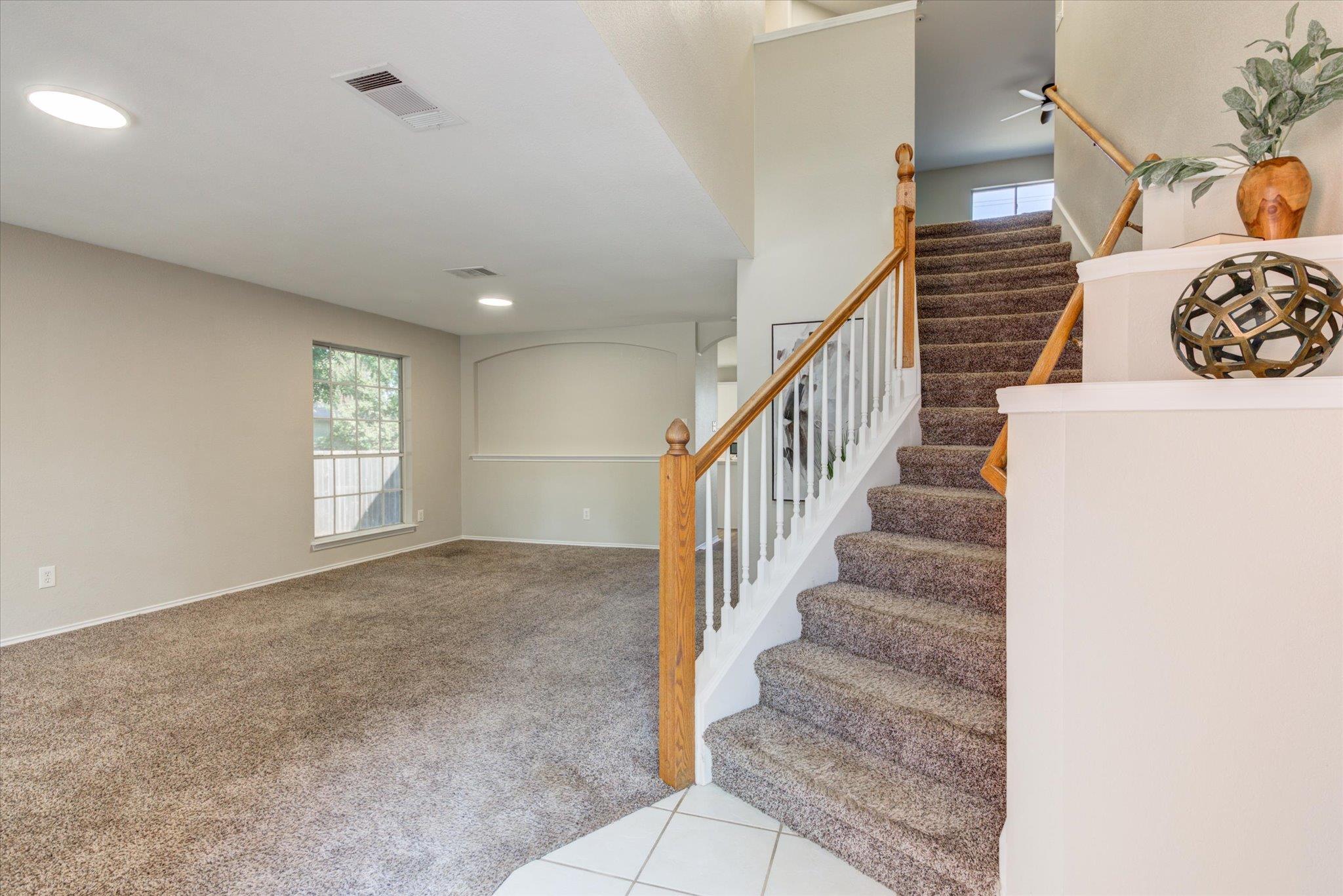 1602 Diana Dr, Round Rock, TX 78664