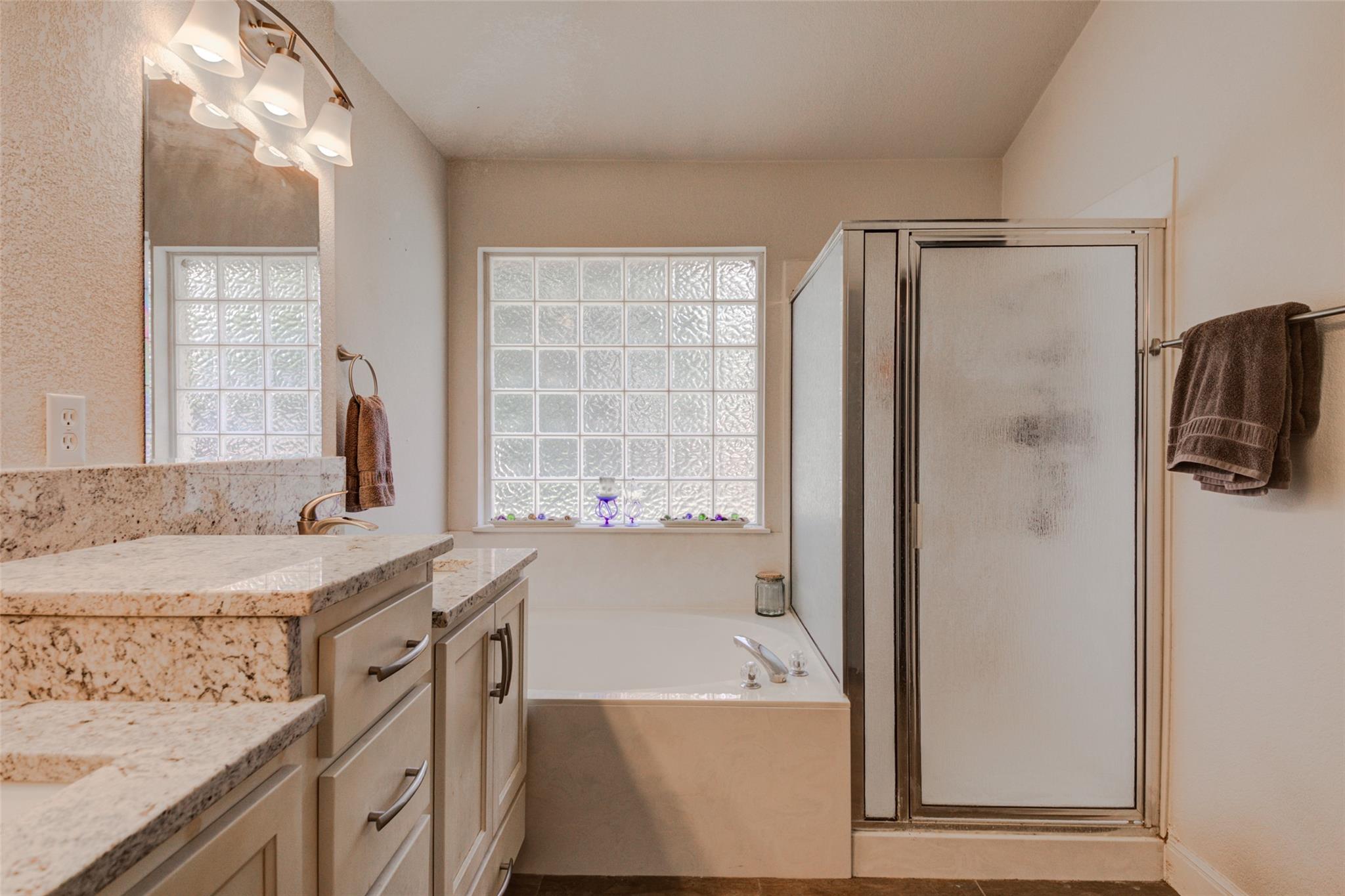 2410 Hutton Ln, Leander, TX 78641