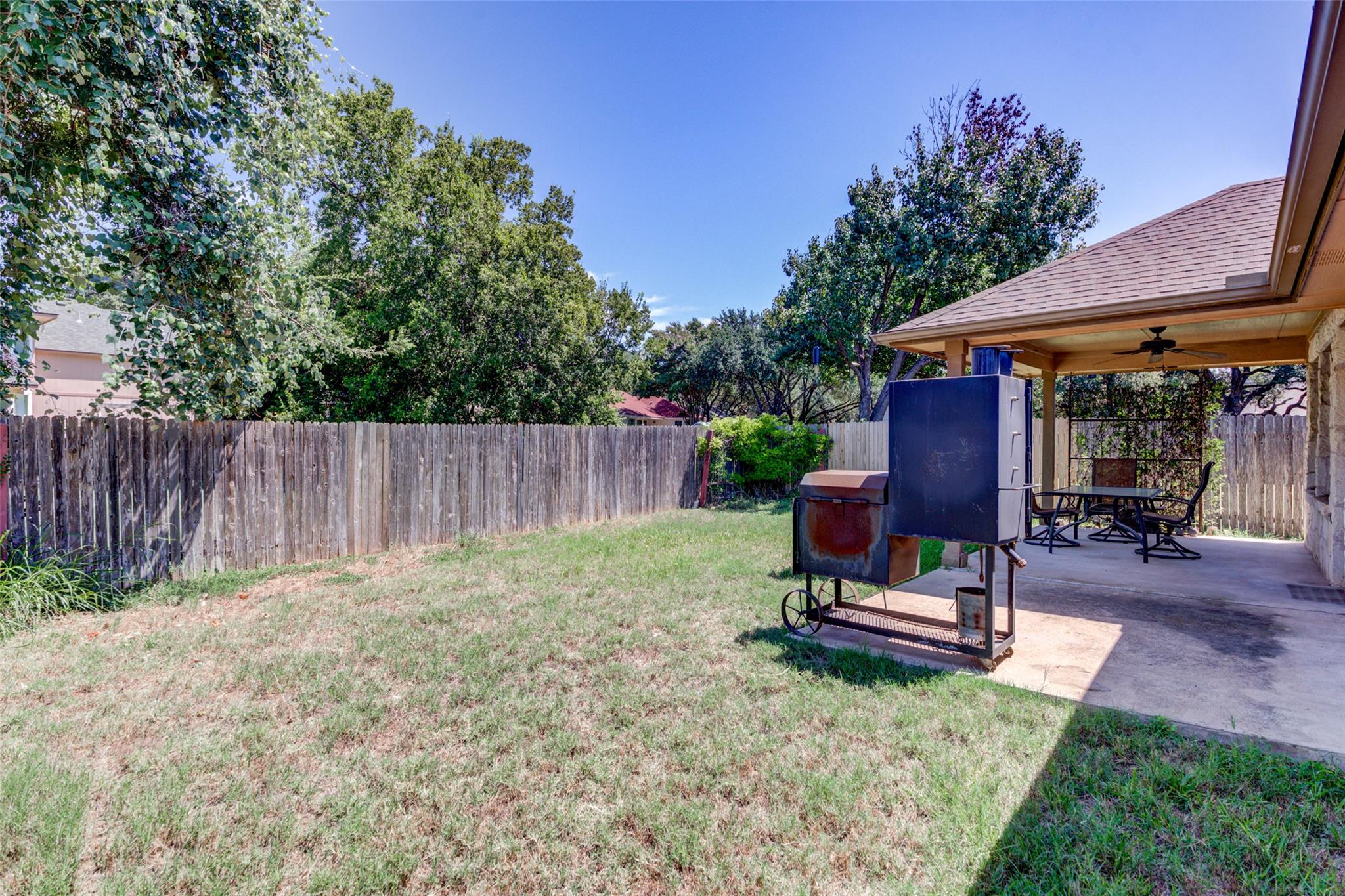 2410 Hutton Ln, Leander, TX 78641