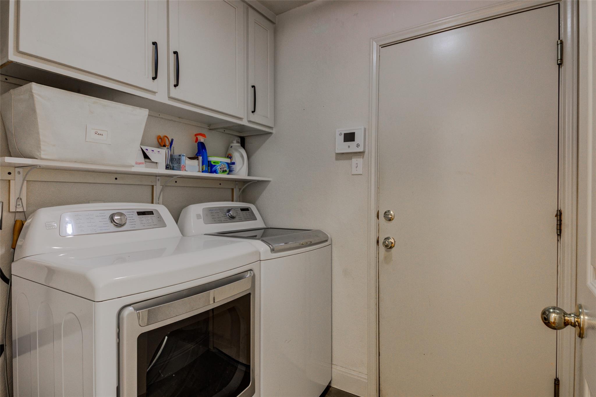 2410 Hutton Ln, Leander, TX 78641