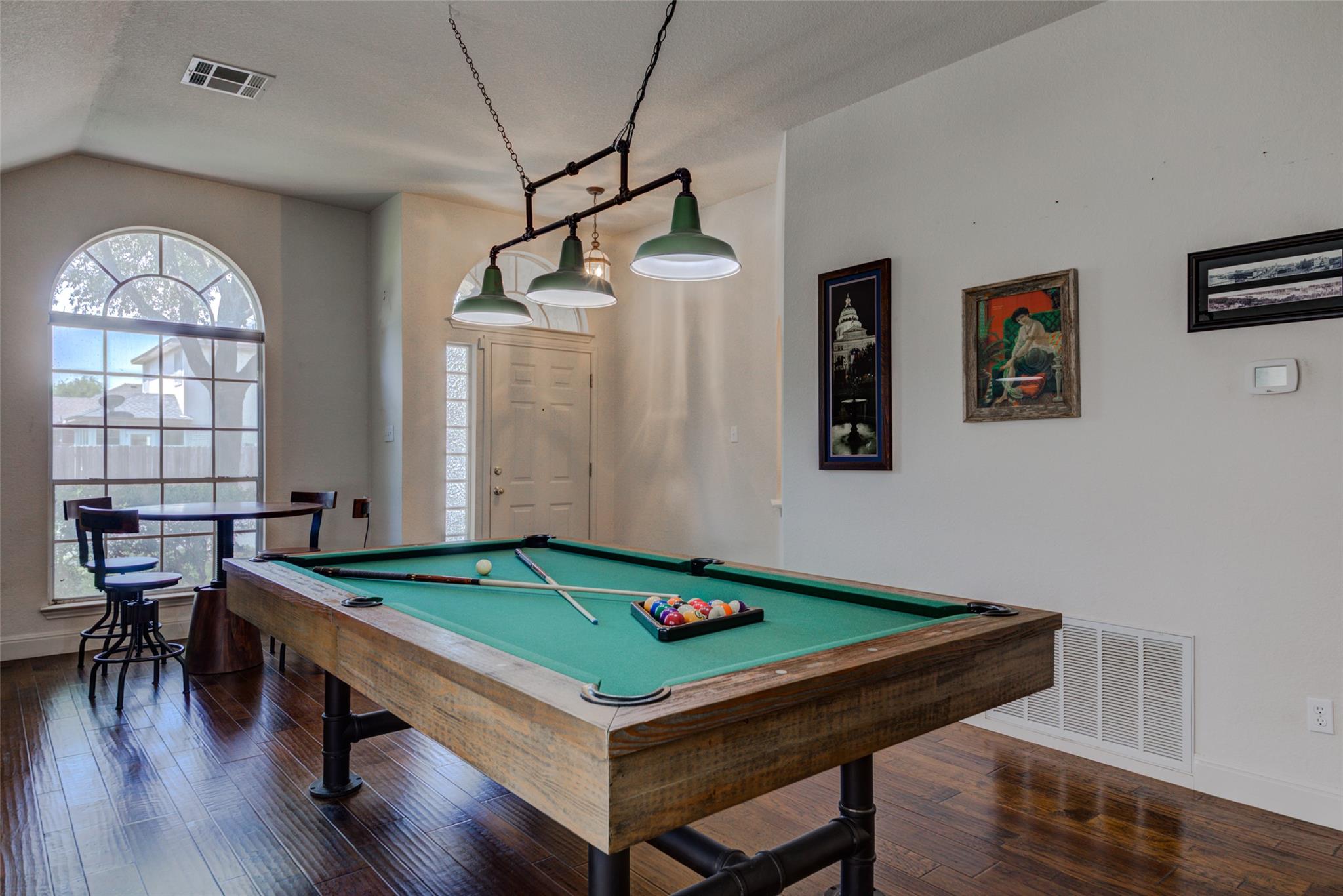 2410 Hutton Ln, Leander, TX 78641