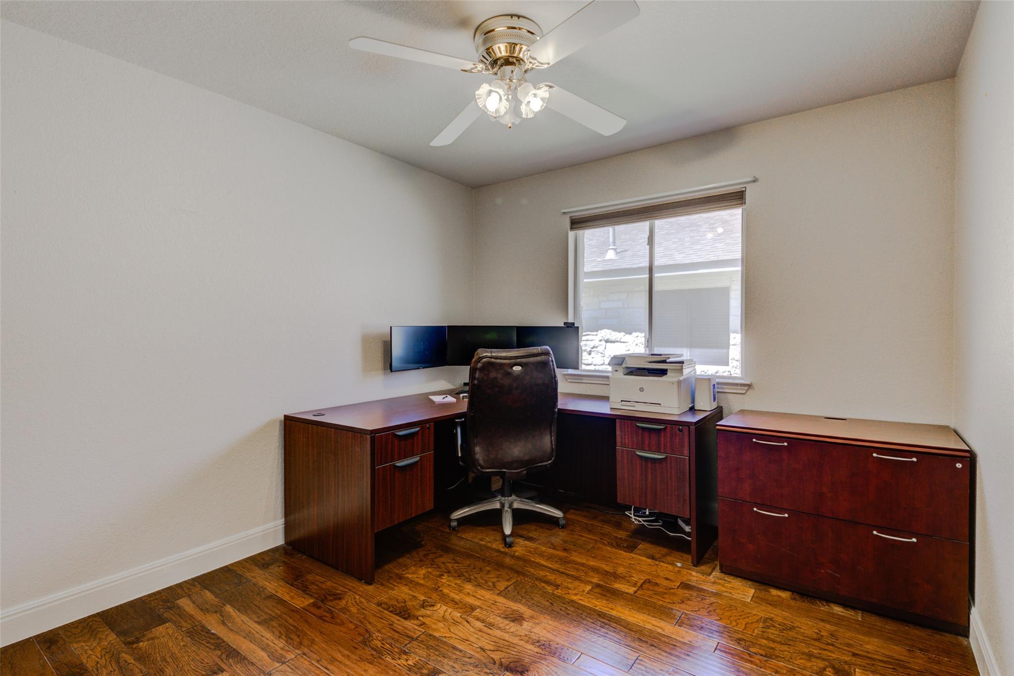 2410 Hutton Ln, Leander, TX 78641