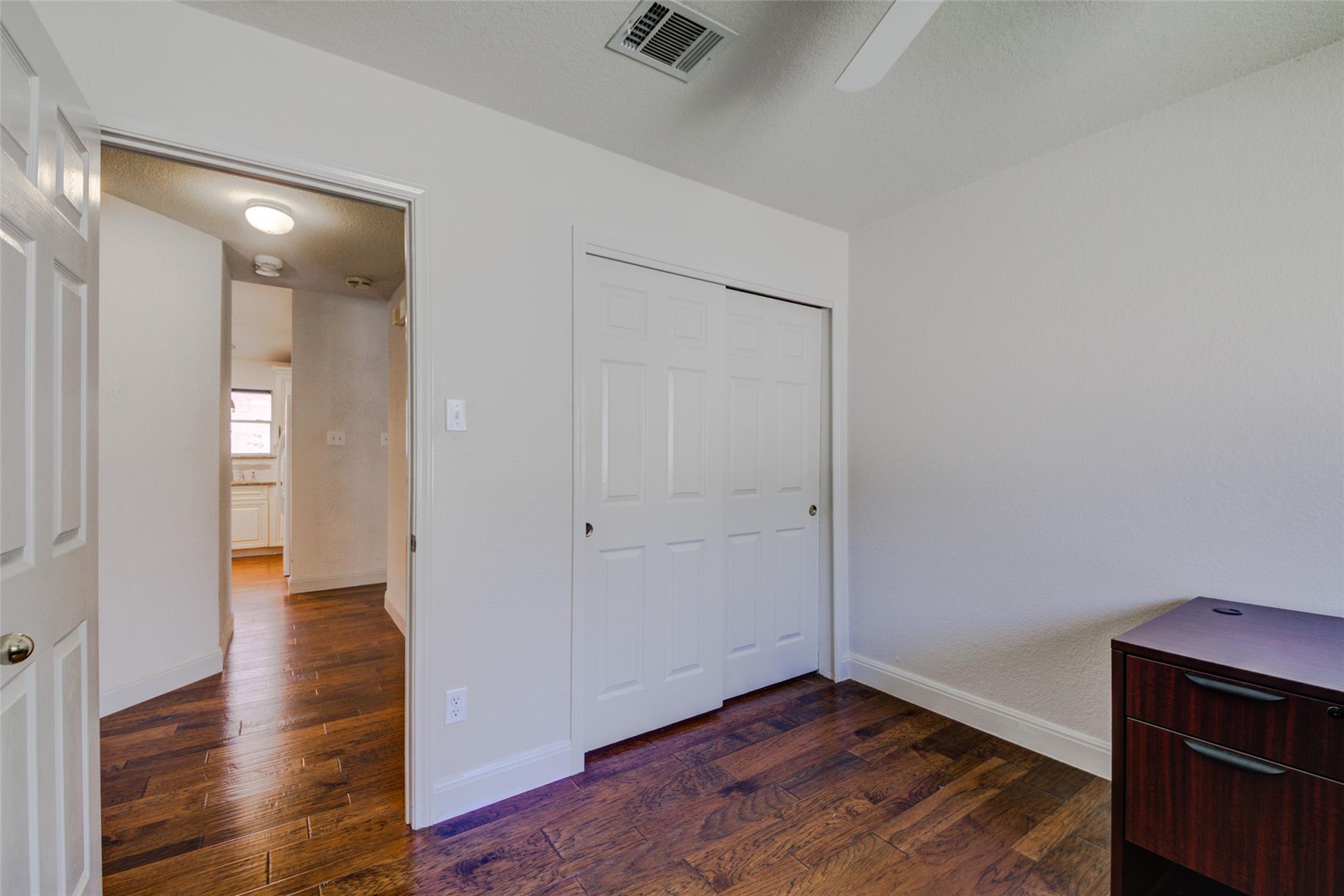 2410 Hutton Ln, Leander, TX 78641