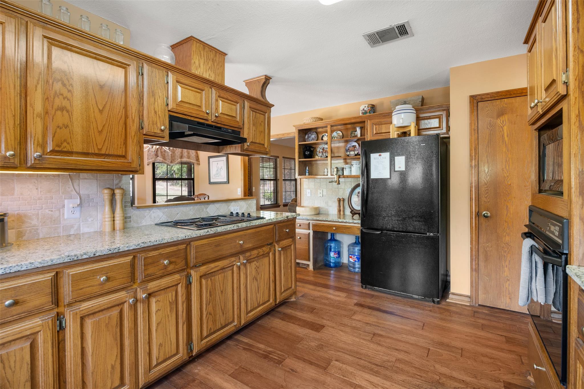 10621 Fm 150 W, Driftwood, TX 78619