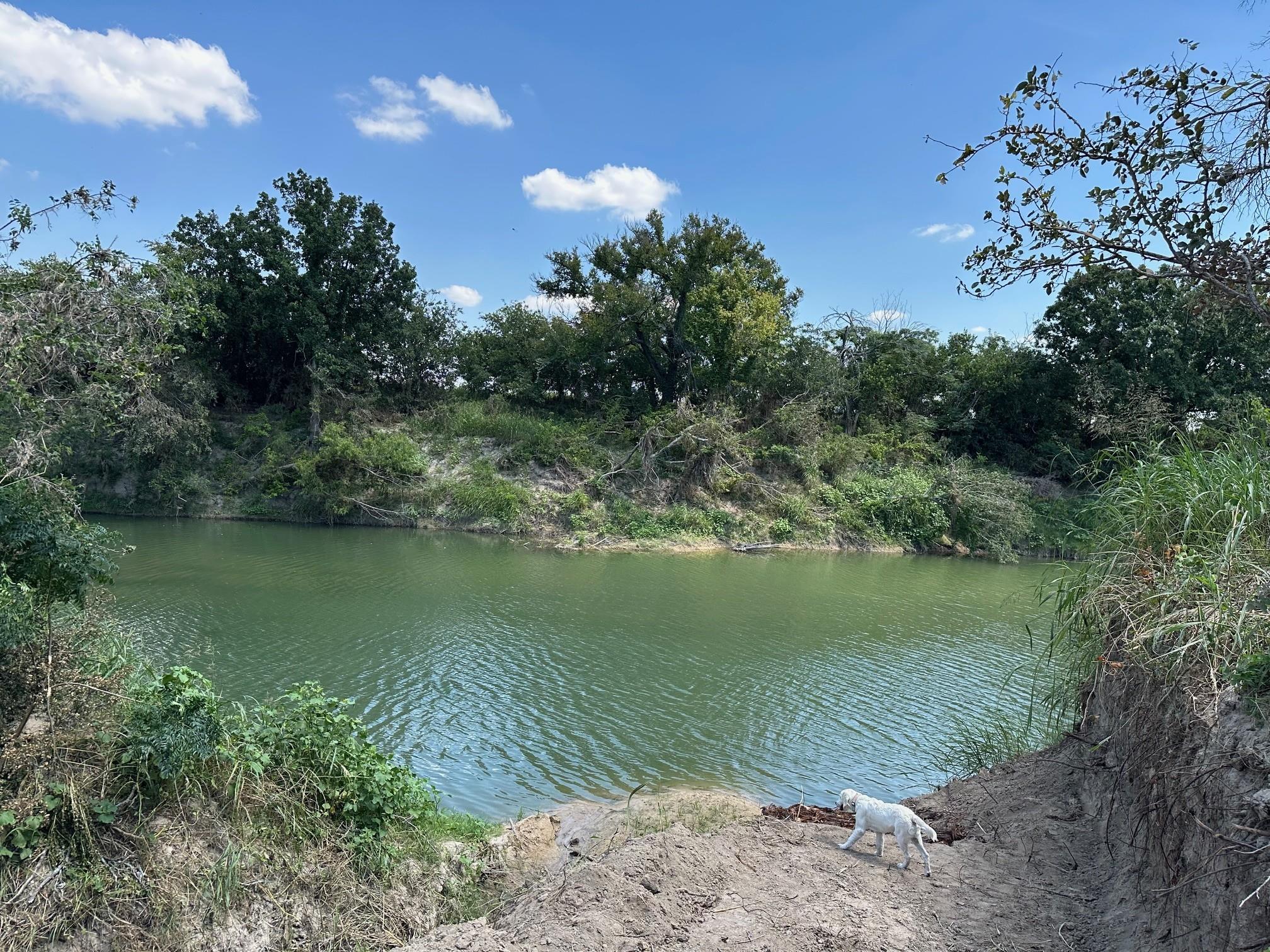 105 Winding River Rd, Kempner, TX 76539