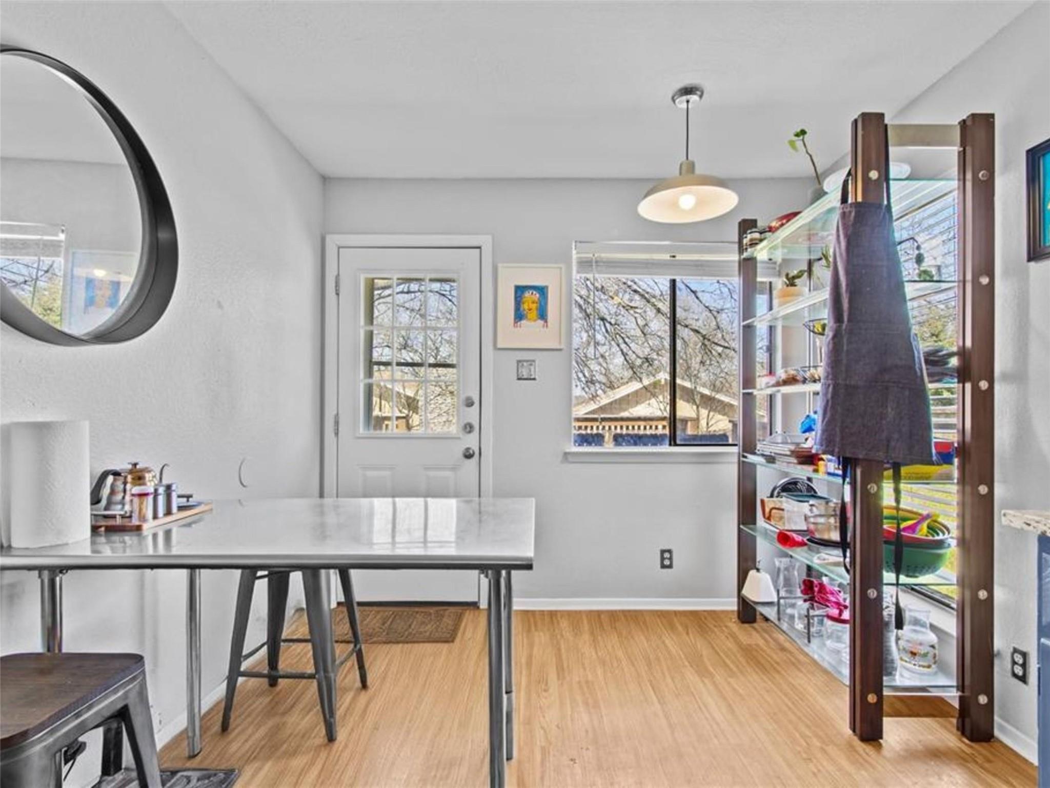 2800 Burleson Road, Austin, TX 78741