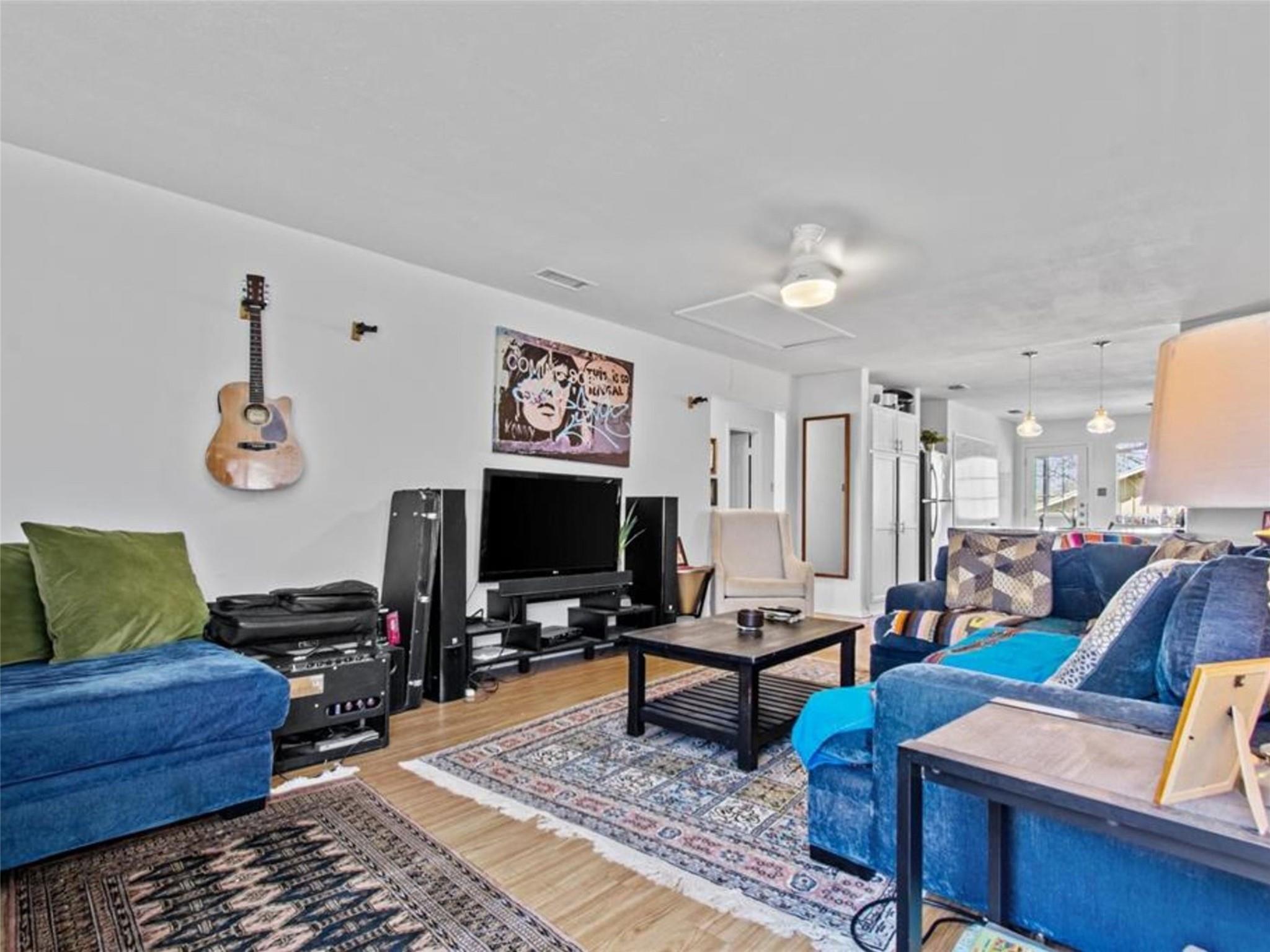 2800 Burleson Road, Austin, TX 78741