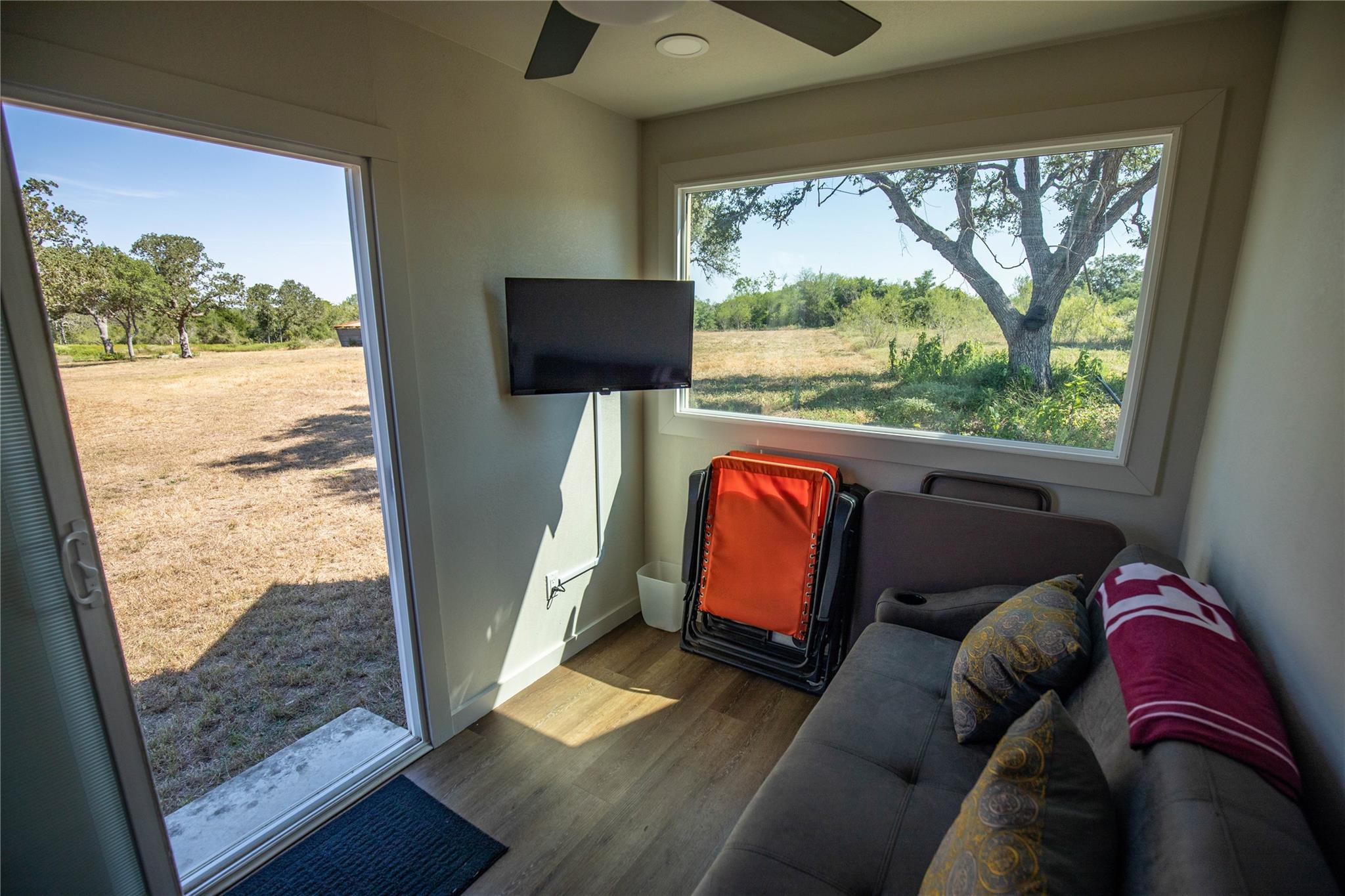 000 Stratton Rd, Yoakum, TX 77995