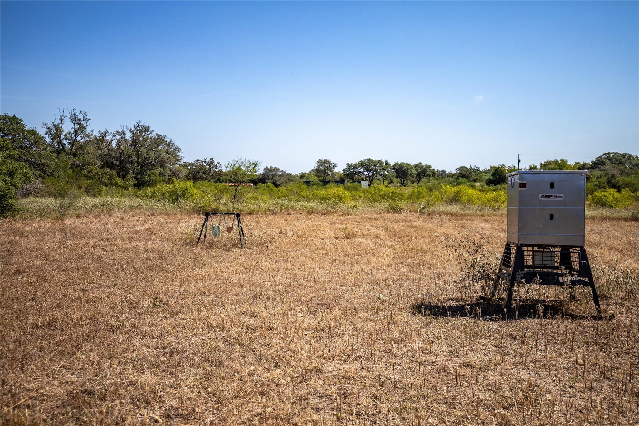 000 Stratton Rd, Yoakum, TX 77995