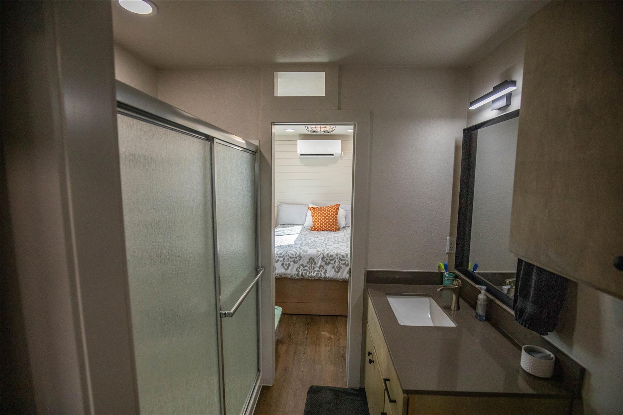 000 Stratton Rd, Yoakum, TX 77995