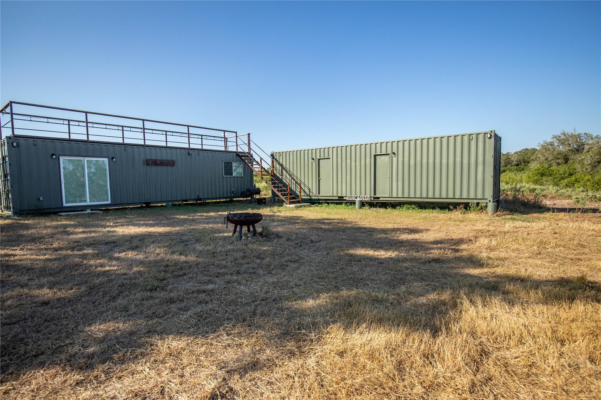 000 Stratton Rd, Yoakum, TX 77995