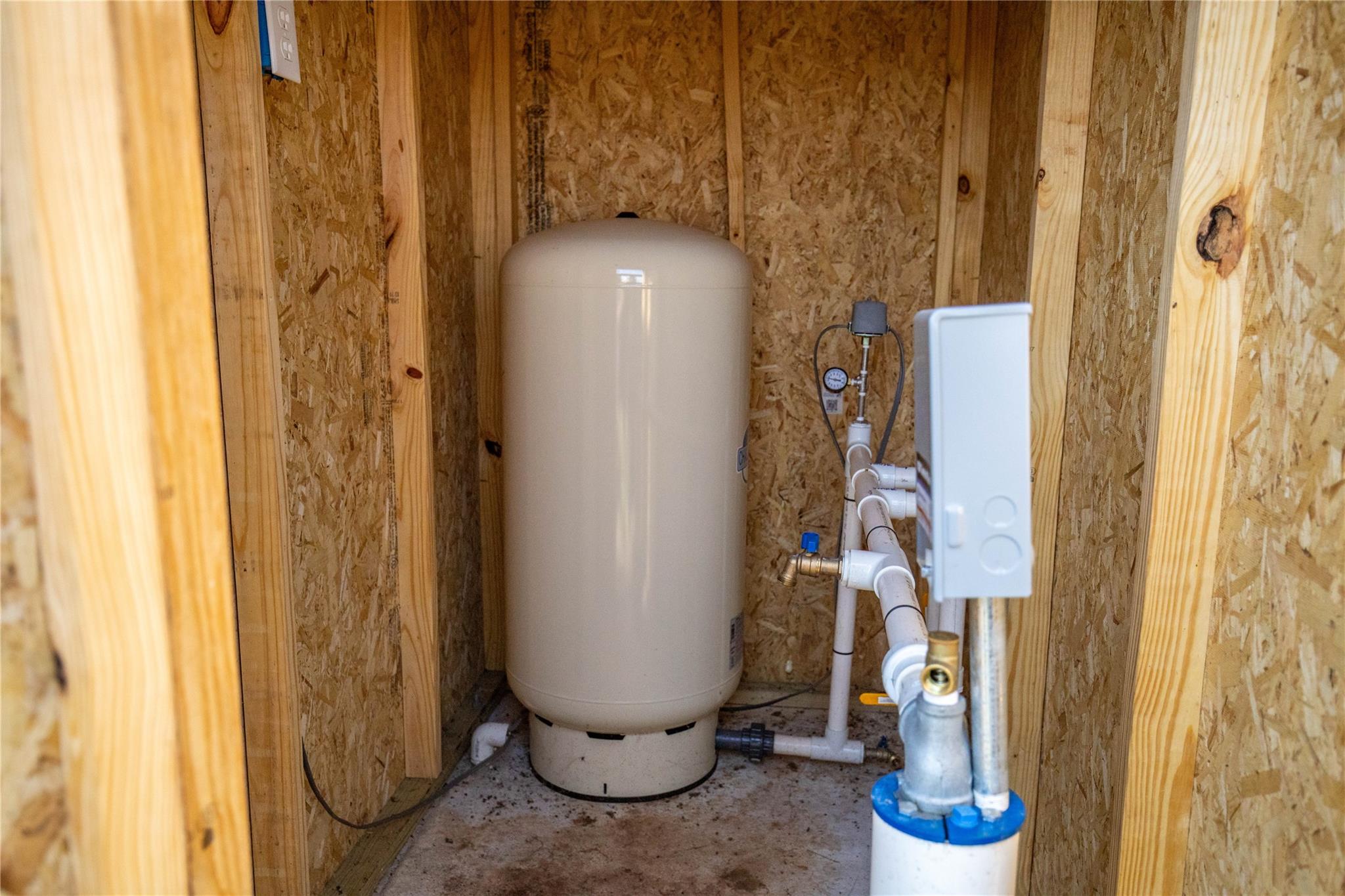 000 Stratton Rd, Yoakum, TX 77995