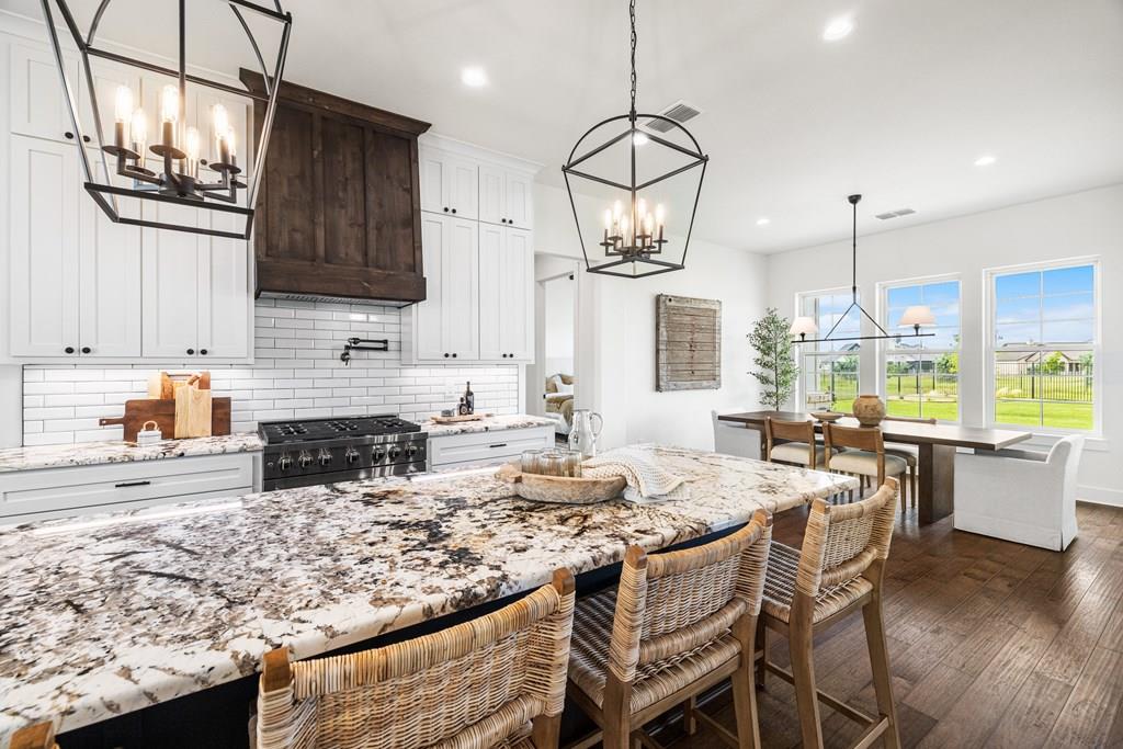 306 Interlaken St, Fredericksburg, TX 78624