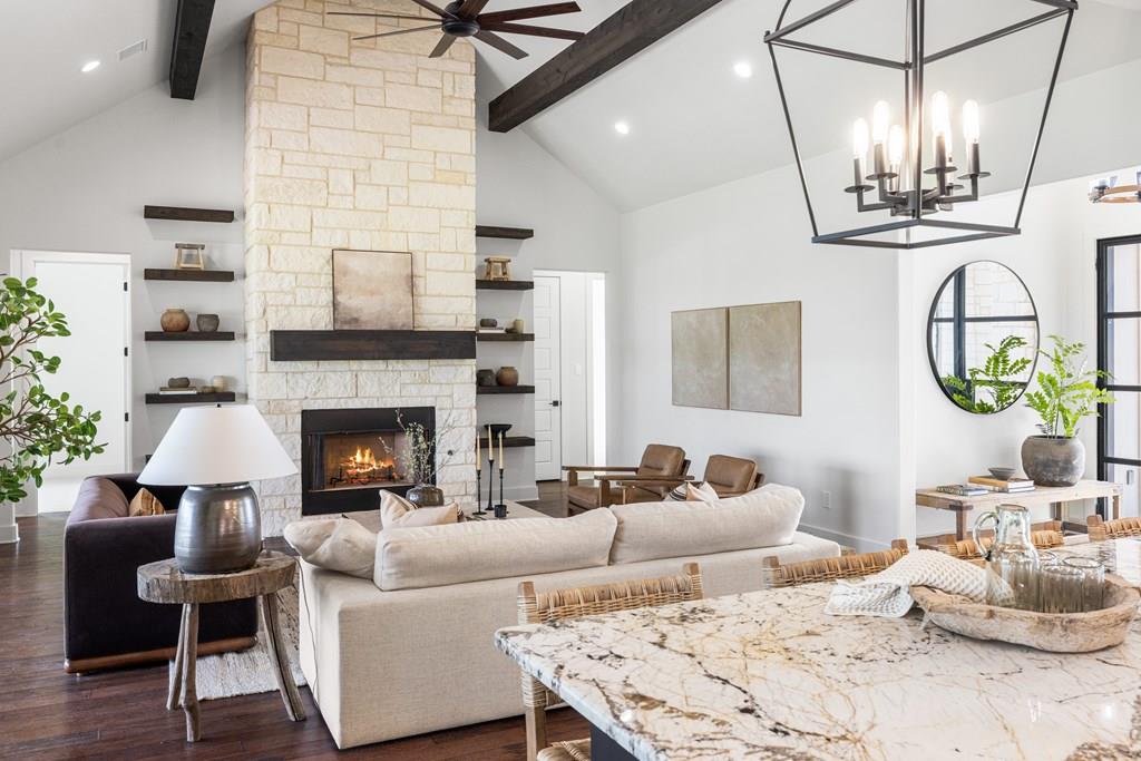 306 Interlaken St, Fredericksburg, TX 78624