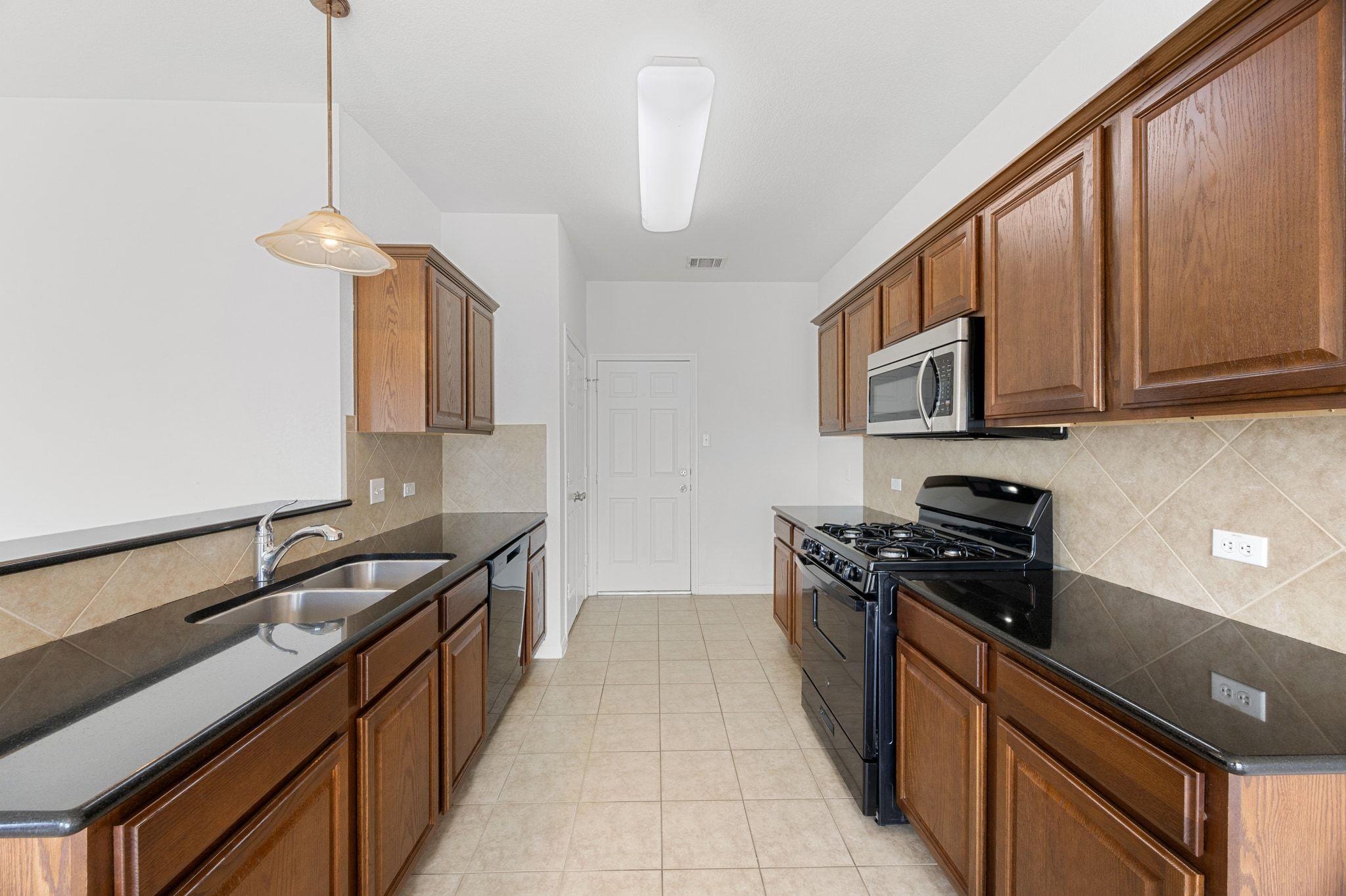 1900 Little Elm Trl # 98, Cedar Park, TX 78613