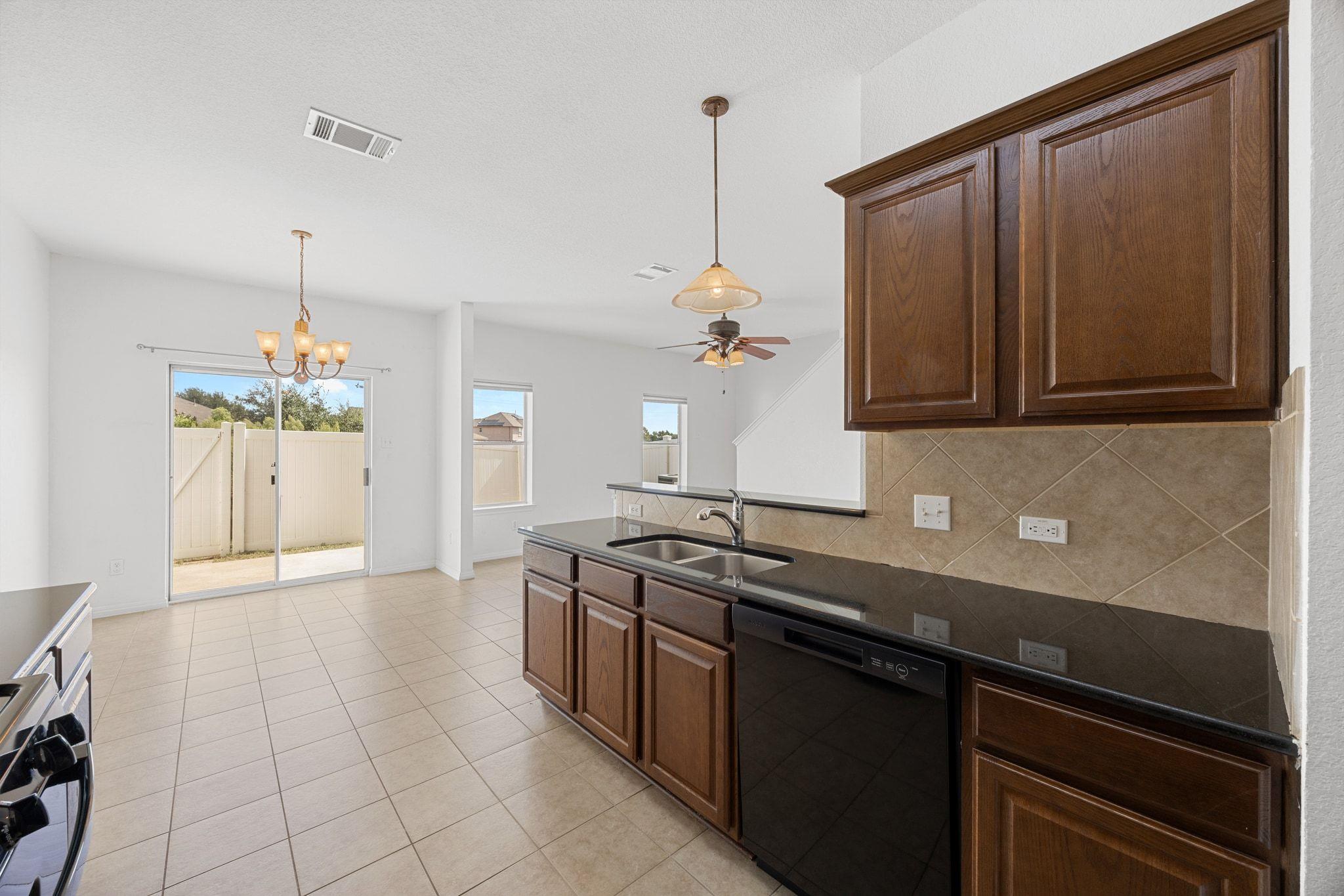 1900 Little Elm Trl # 98, Cedar Park, TX 78613