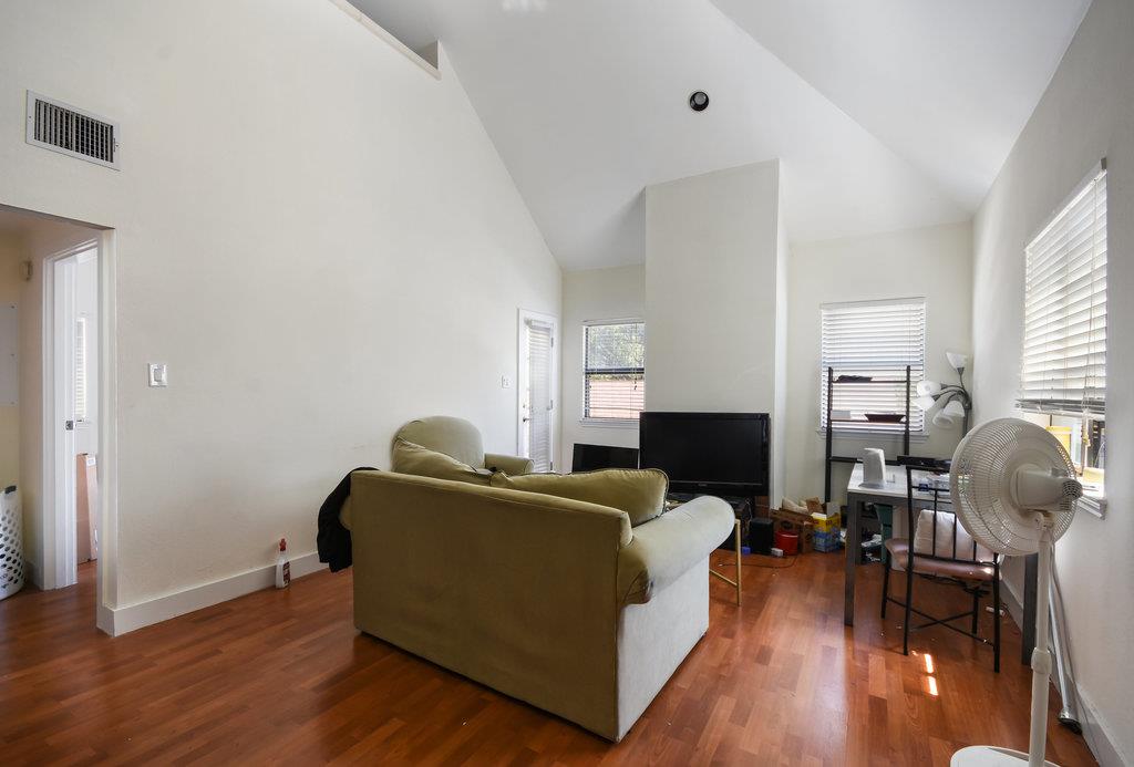 706 W 22nd St # 306, Austin, TX 78705