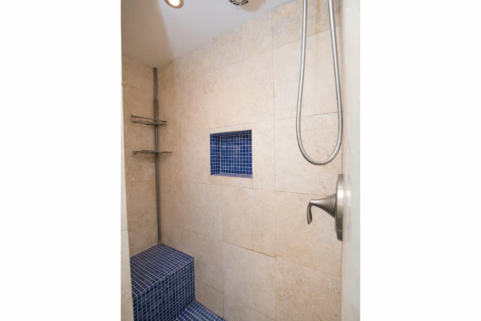 706 W 22nd St # 306, Austin, TX 78705